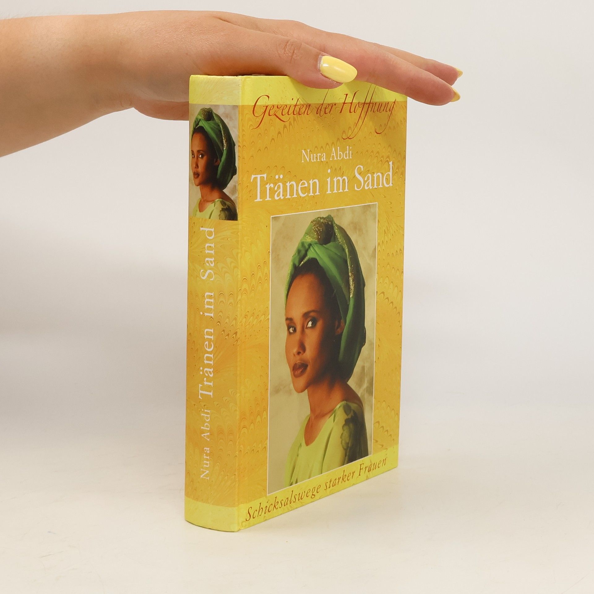 Nura Abdi Tränen im Sand