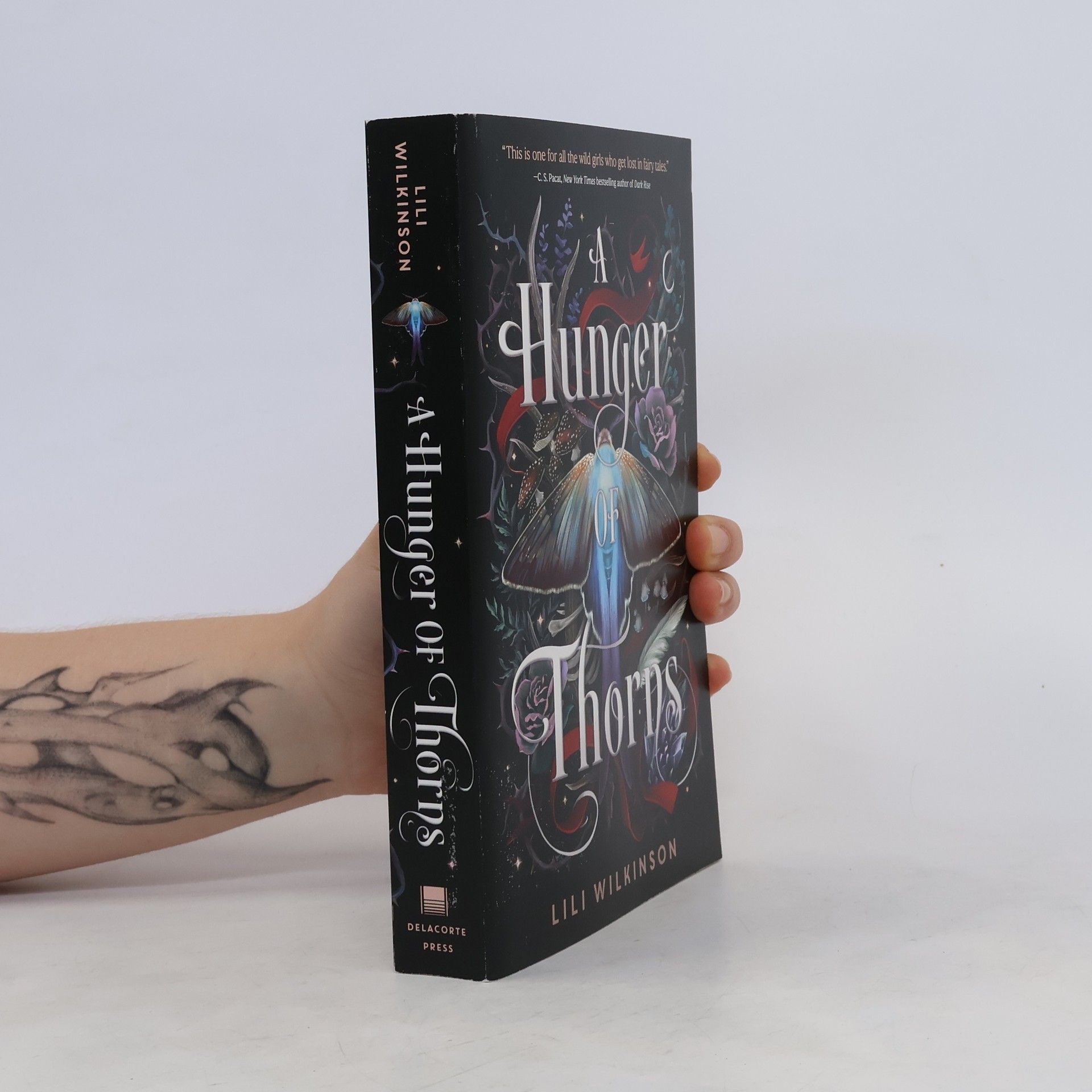 Lili Wilkinson A Hunger of Thorns