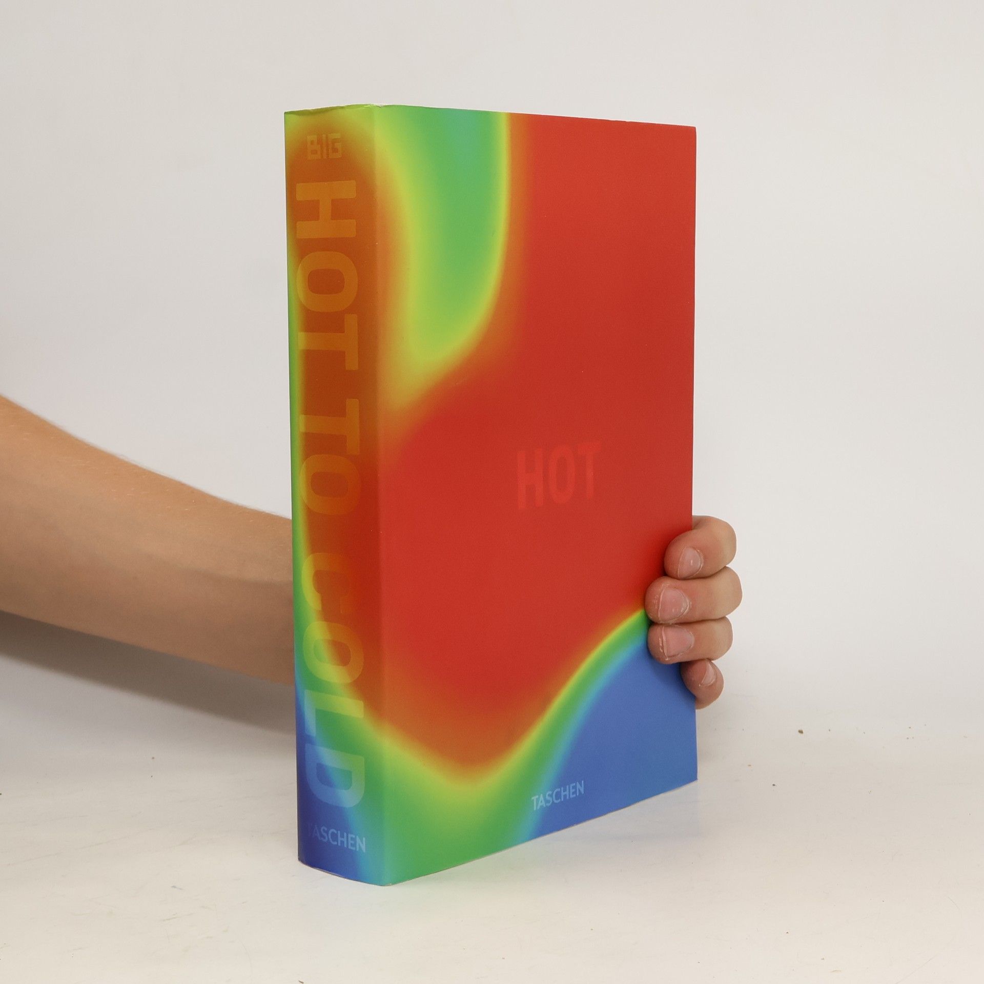 kolektiv Hot to cold : an odyssey of architectural adaptation
