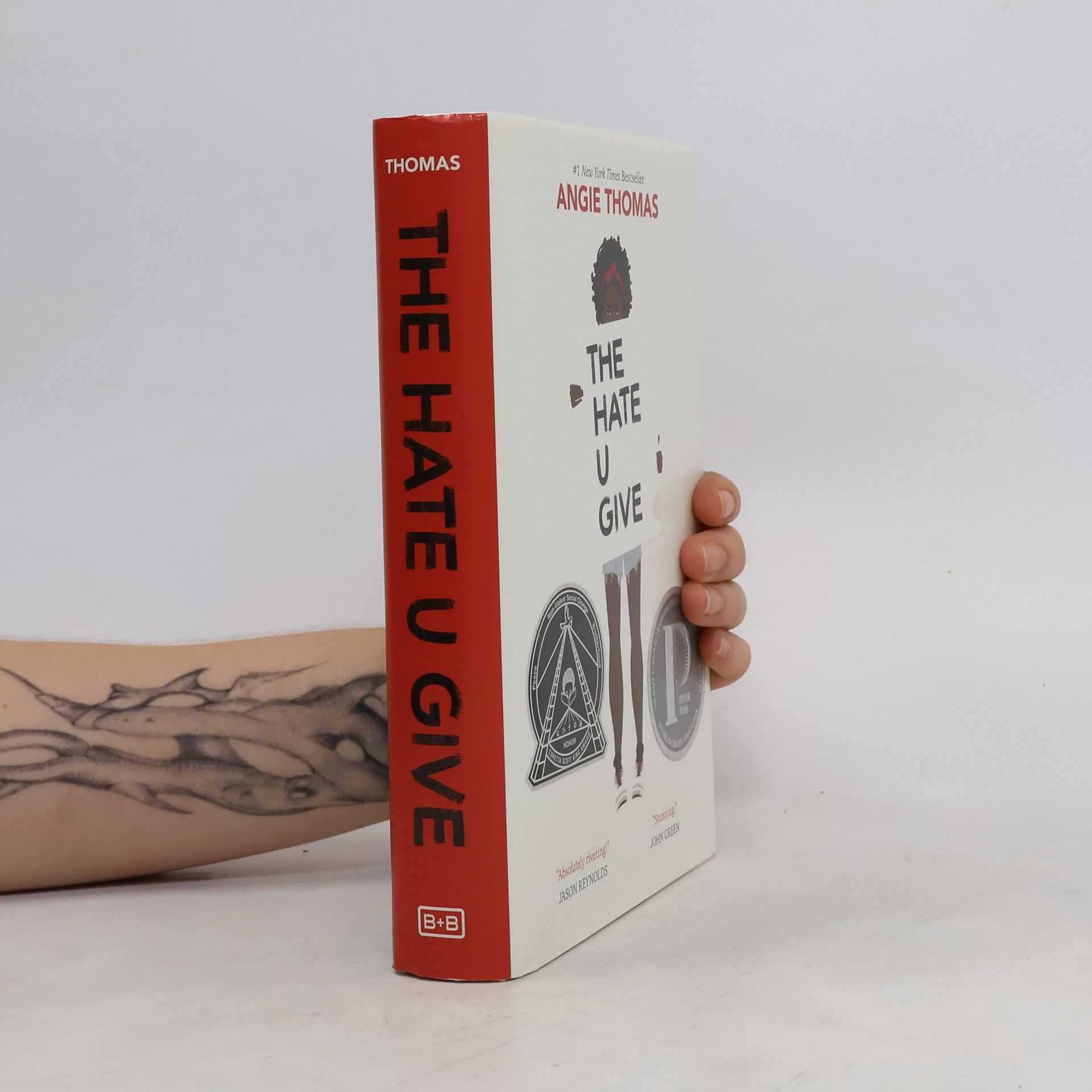 Angie Thomas The Hate U Give