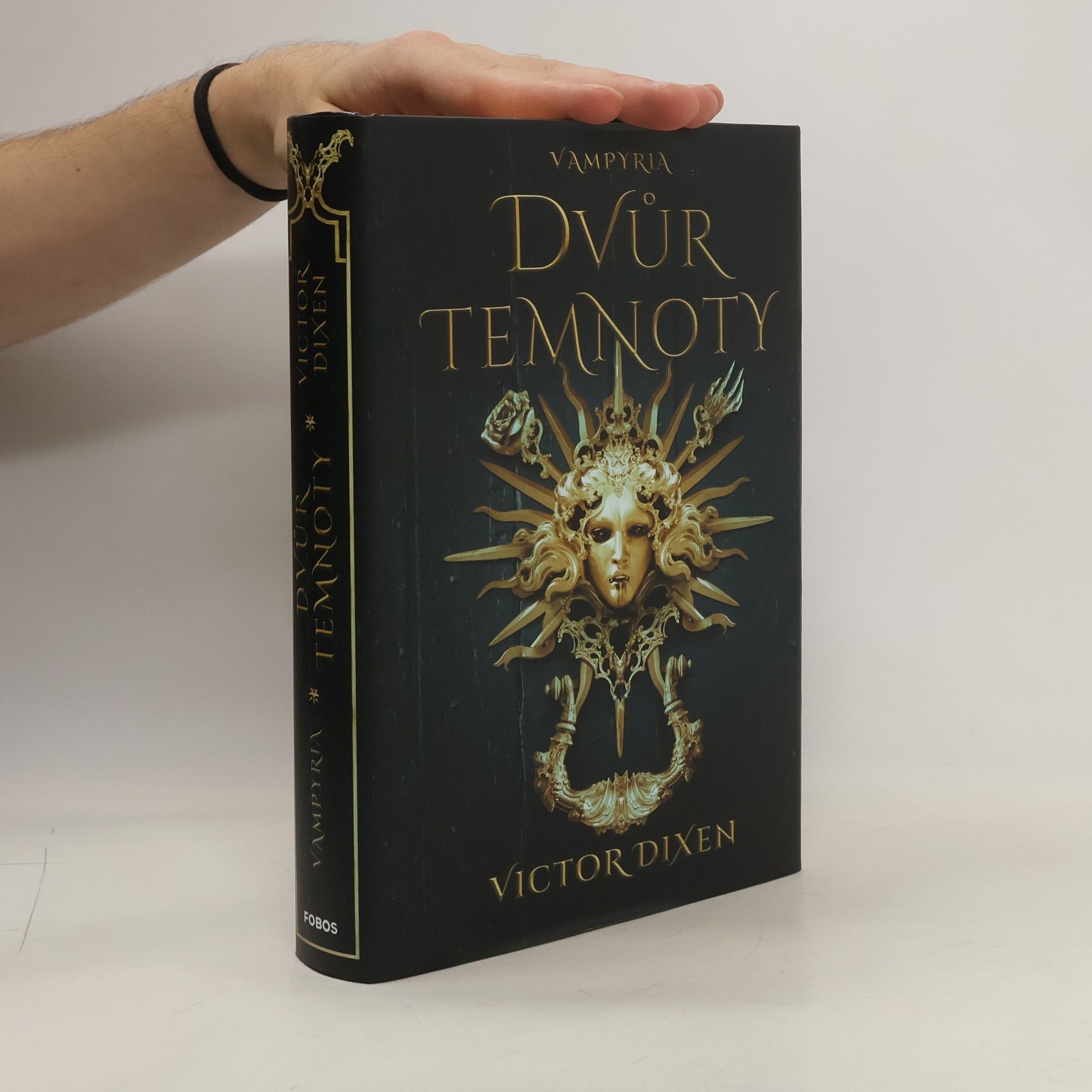 Victor Dixen Vampyria. Dvůr temnoty