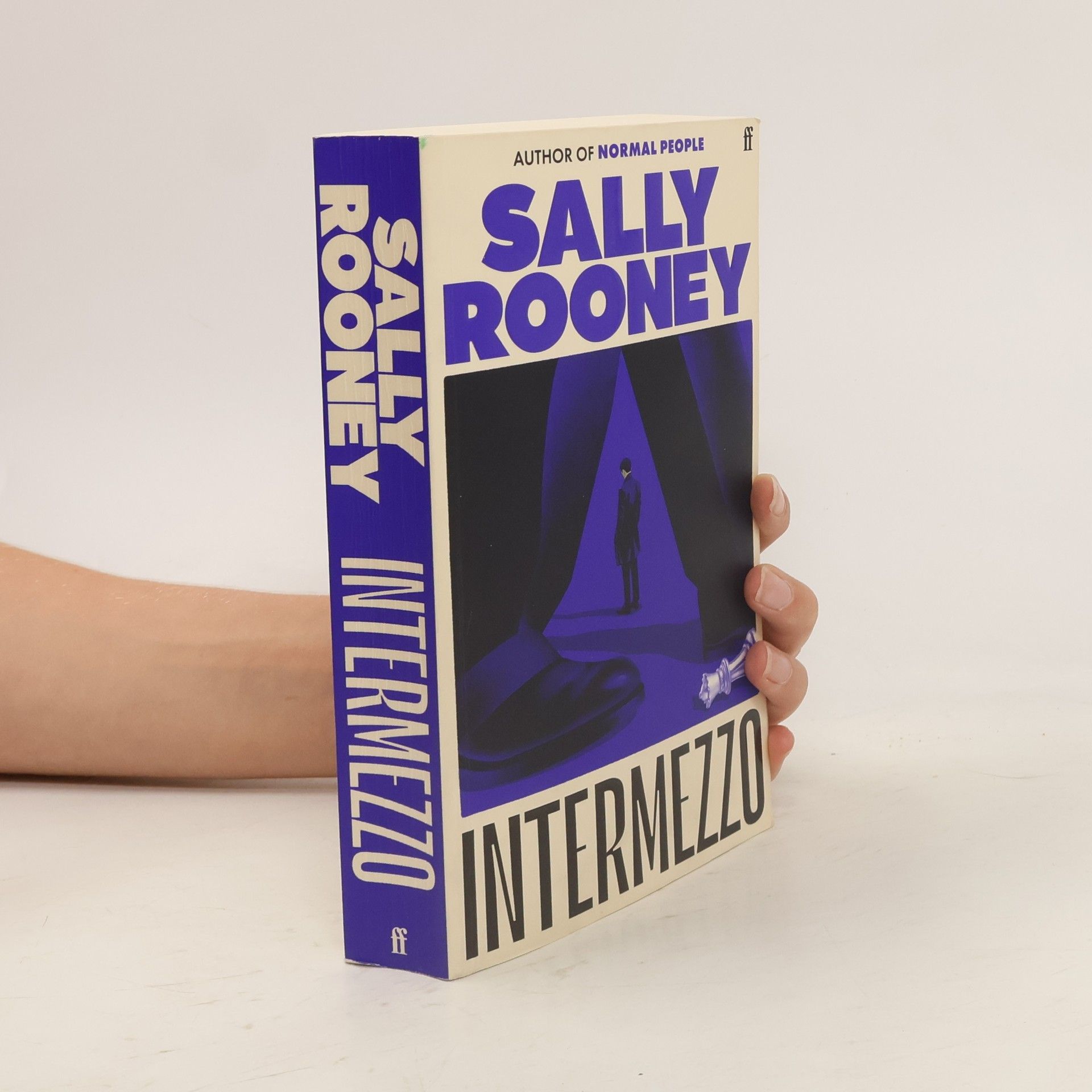 Sally Rooneyová Intermezzo