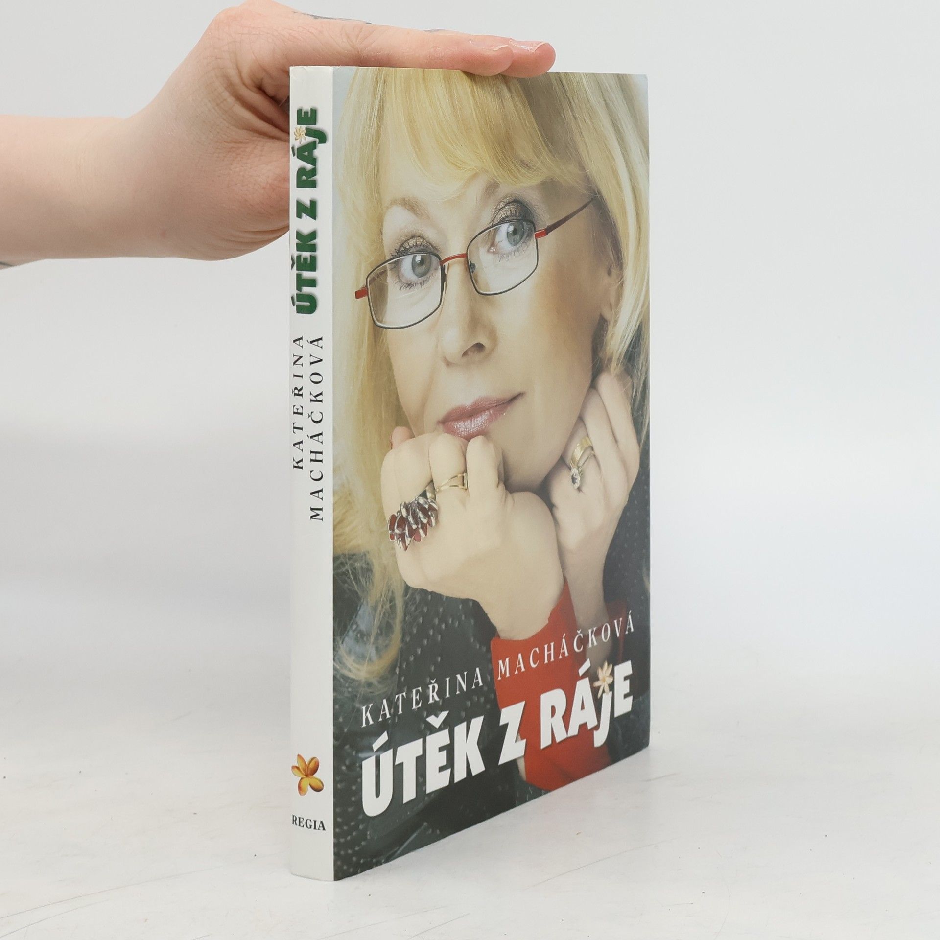 Útěk z ráje : deník cestovatelky