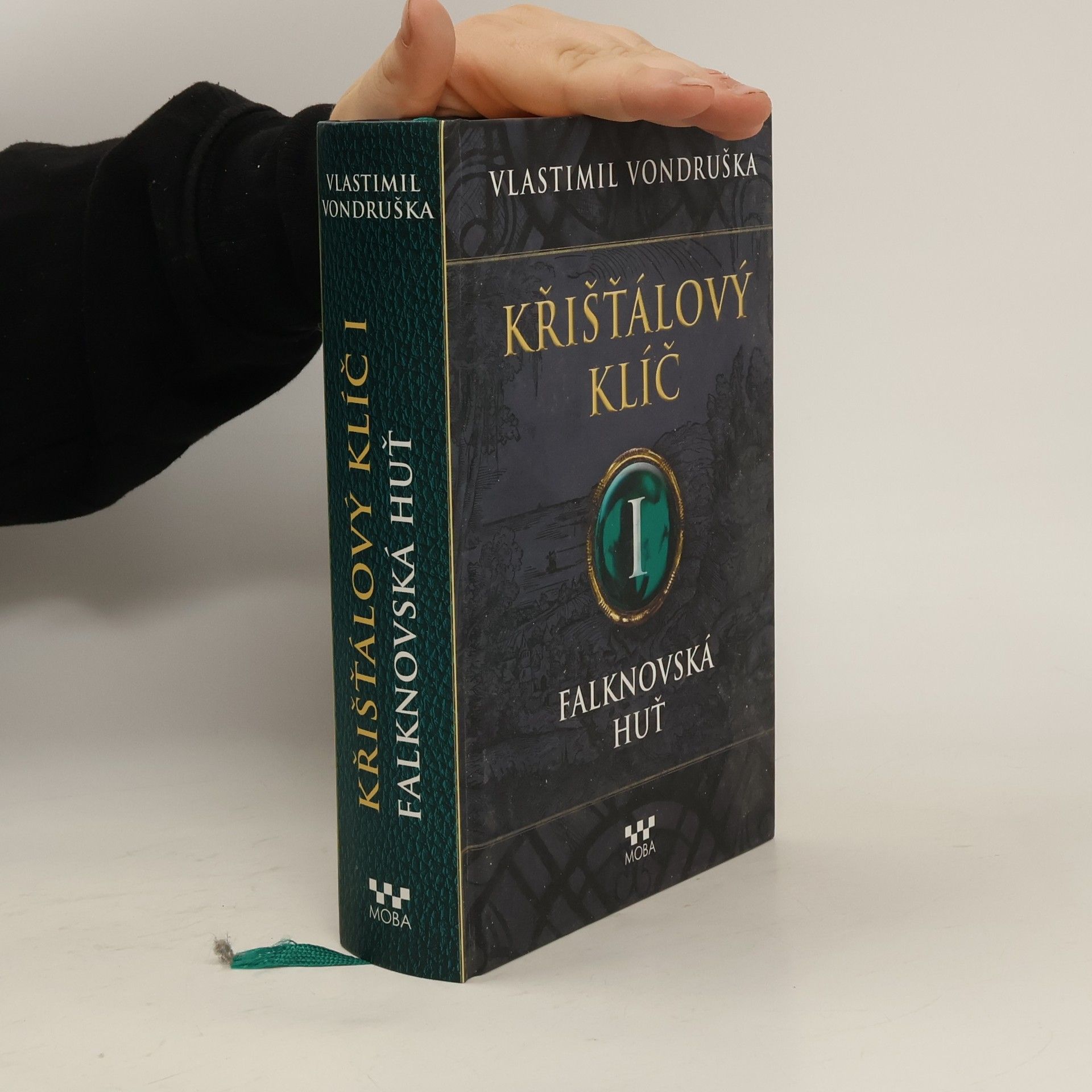 Vlastimil Vondruška Falknovská huť. Křišťálový klíč. 1. díl