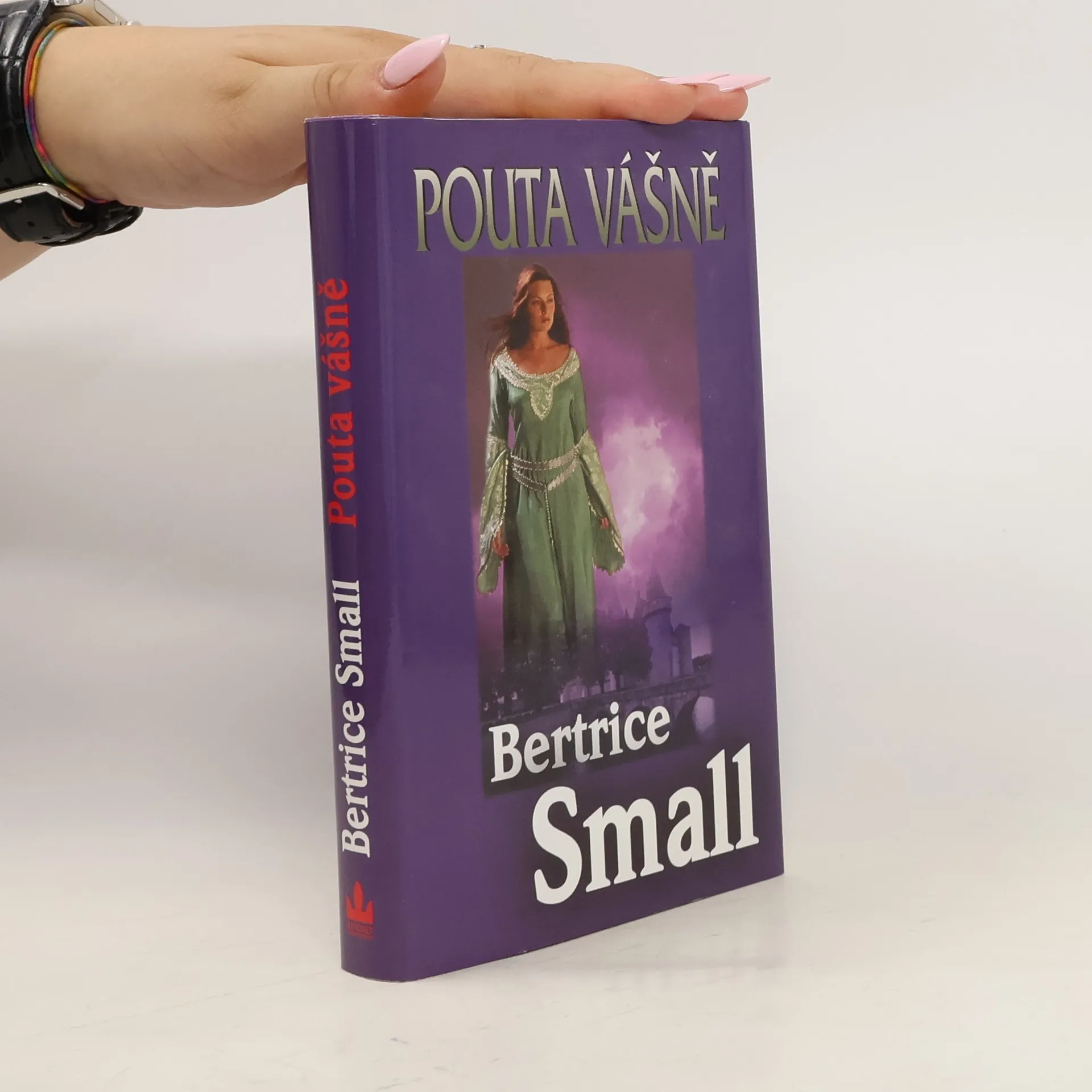 Pouta vášně | Book | Hardcover | Bertrice Small | CS