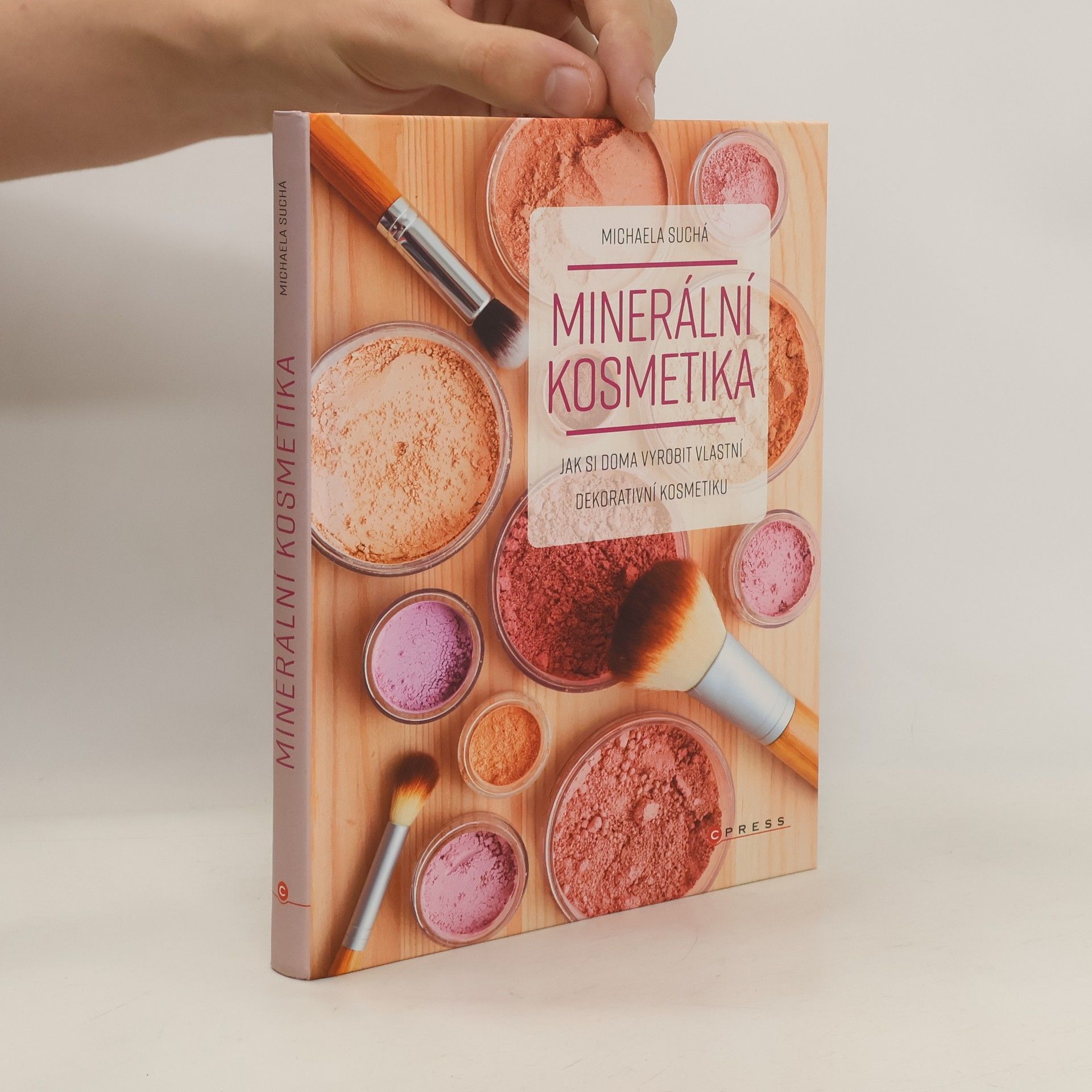 Michaela Suchá Minerální kosmetika