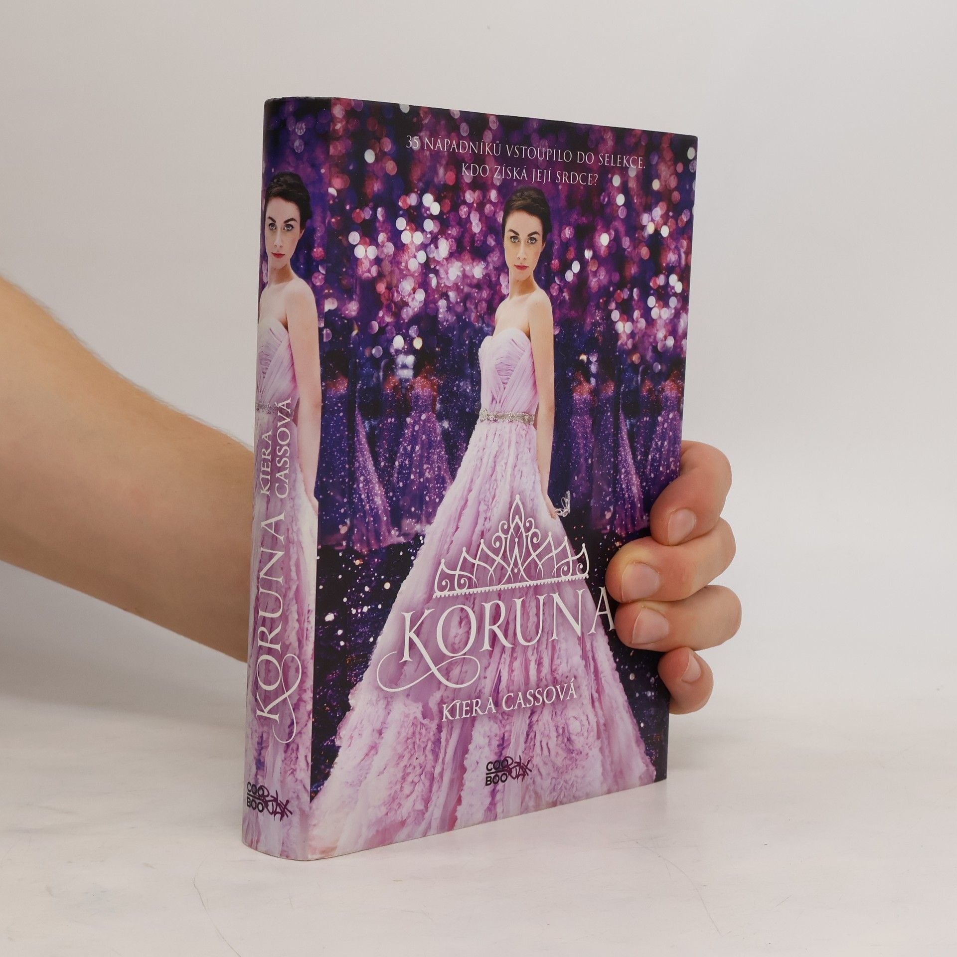 Kiera Cass Koruna