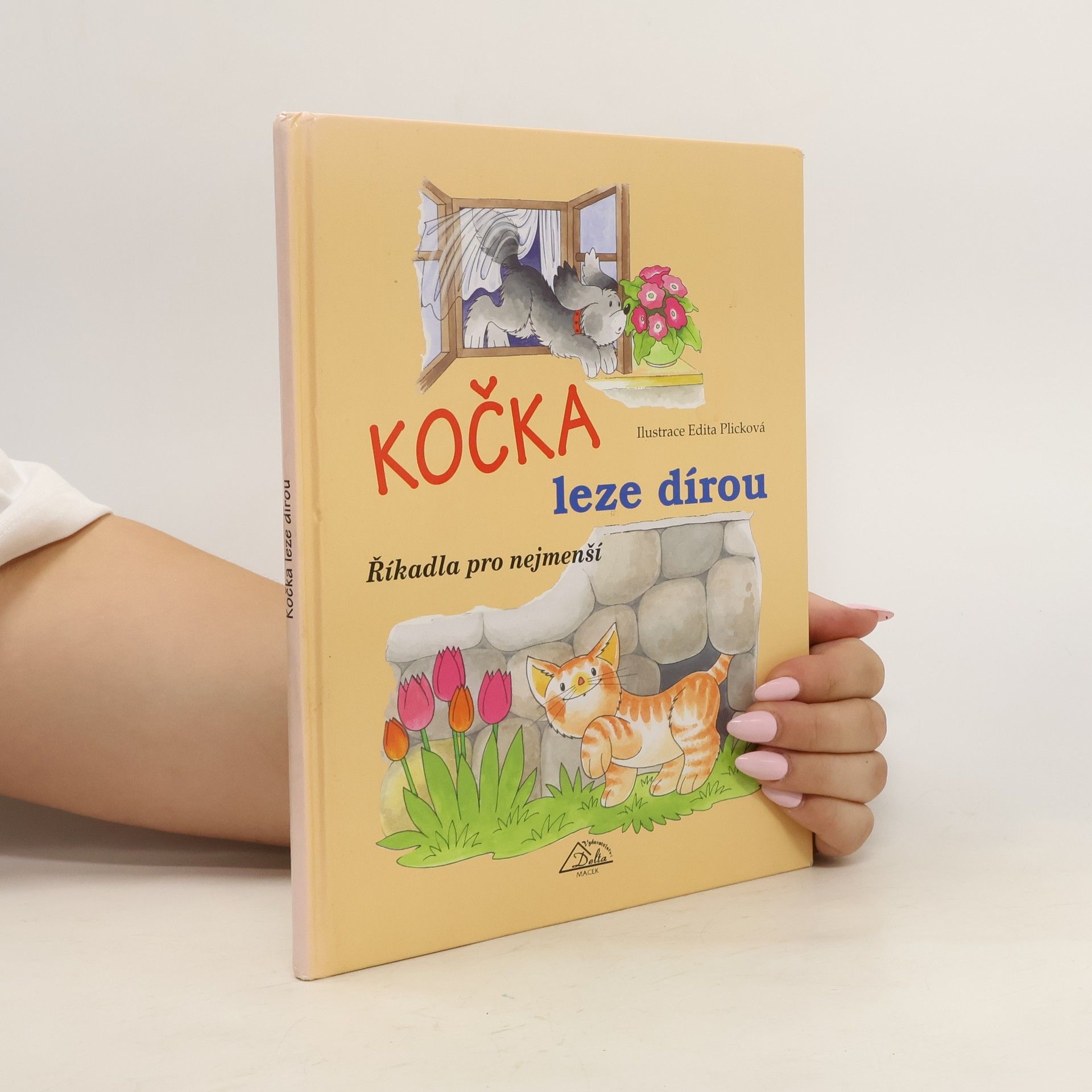 Plicková Edita Kočka leze dírou : říkadla pro nejmenší
