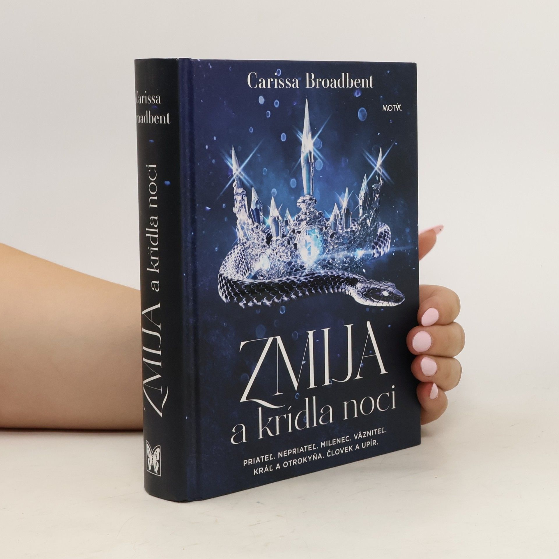 Carissa Broadbent Zmija a krídla noci