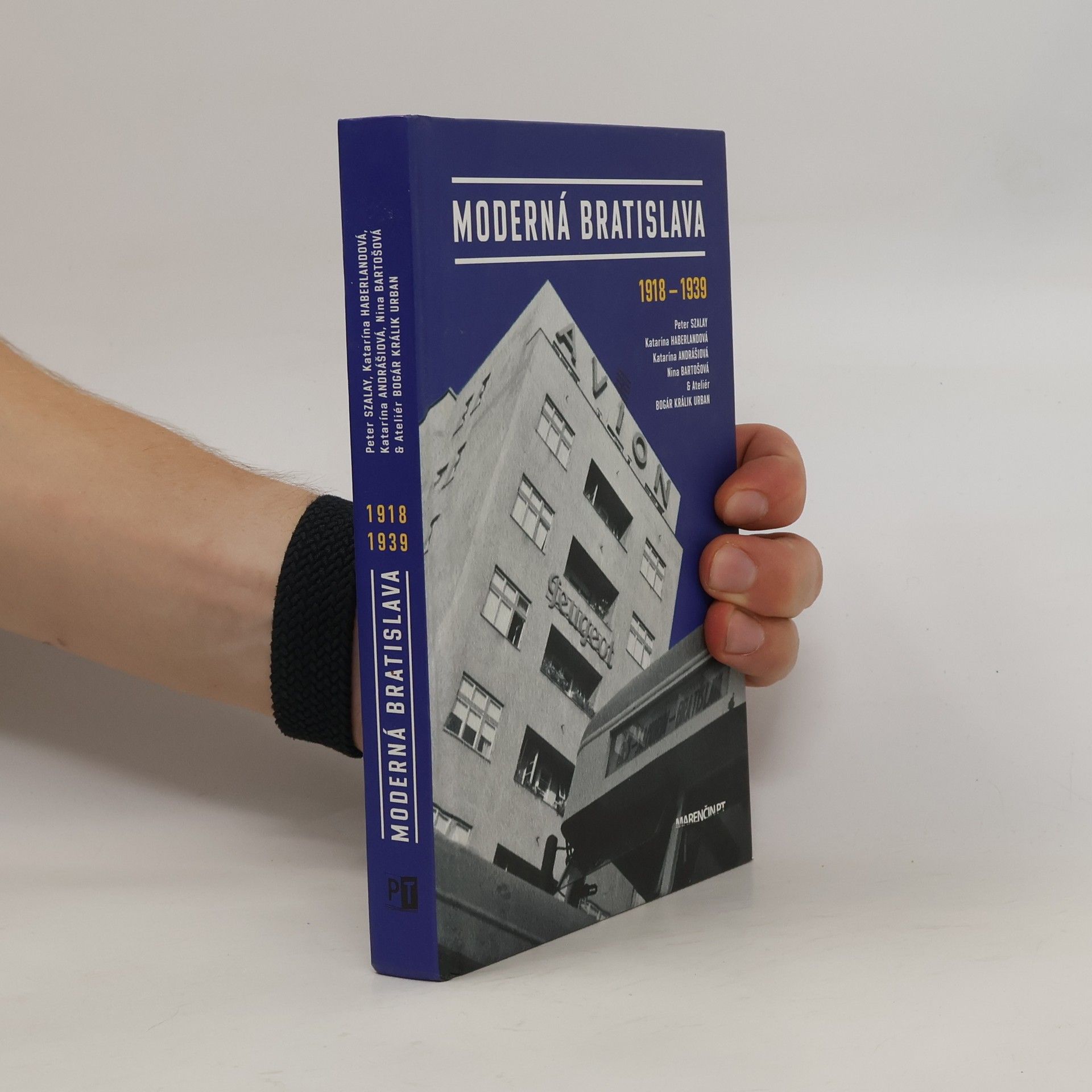 Peter Szalay Moderná Bratislava