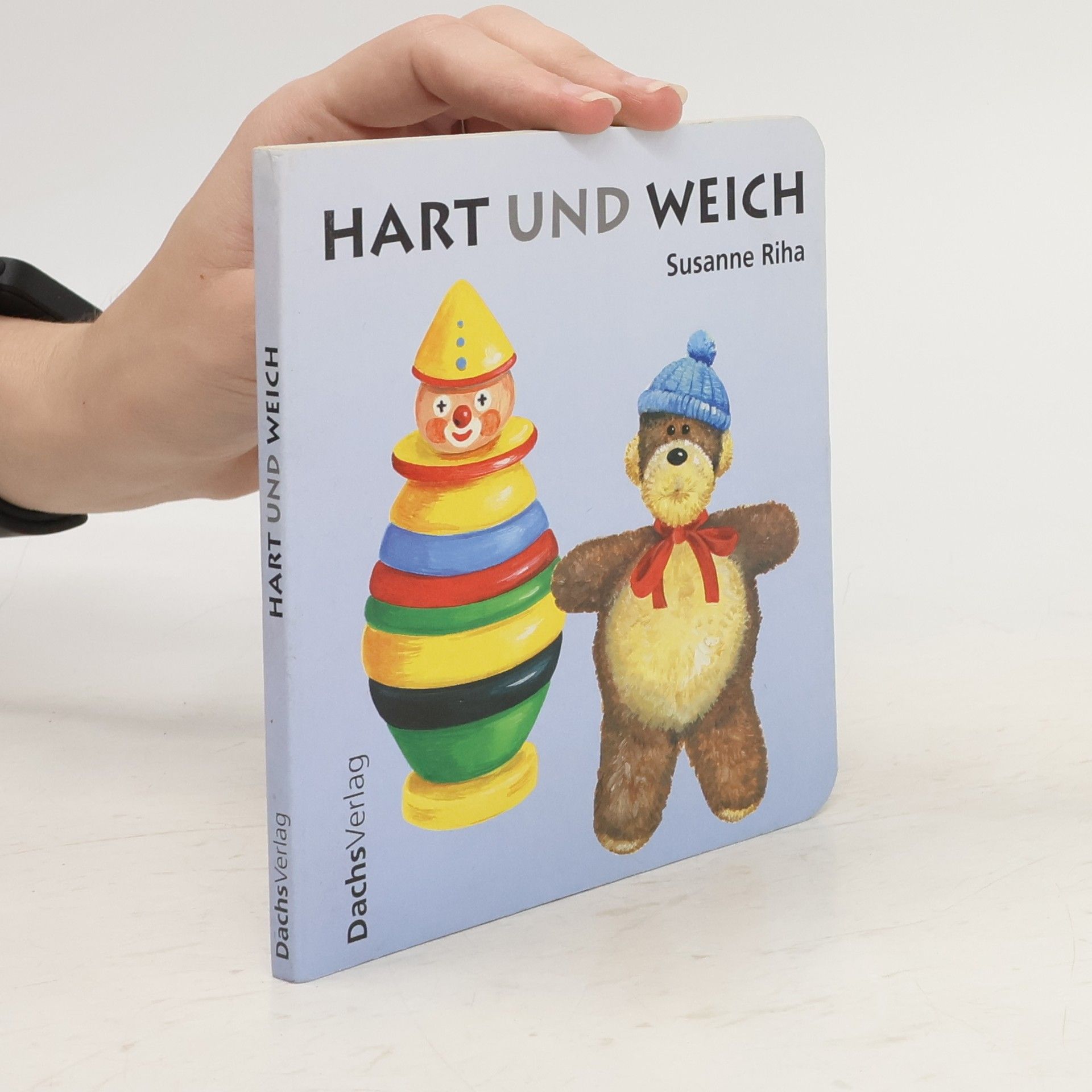 Susanne Riha Hart und weich