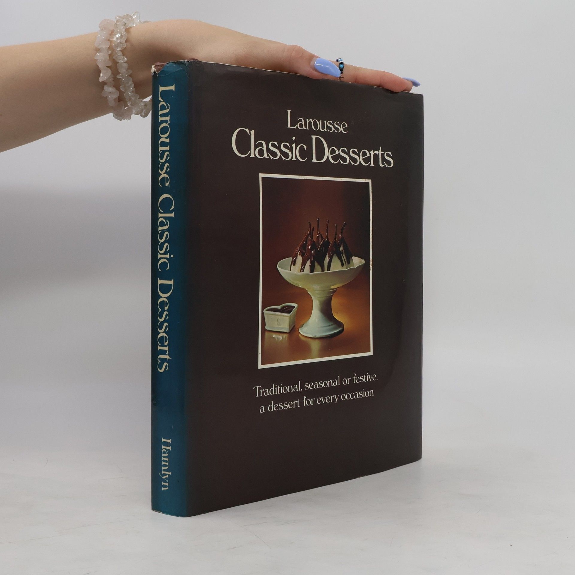 kolektiv Larousse Classic Desserts