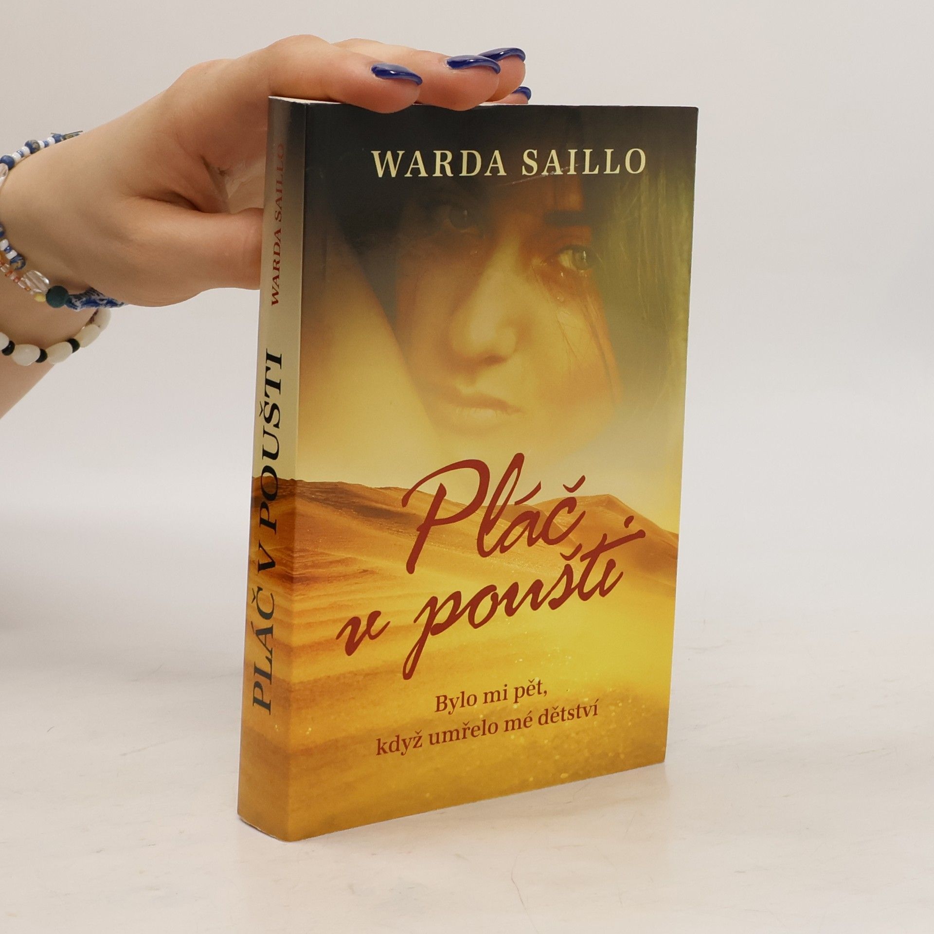 Ouarda Saillo Pláč v poušti