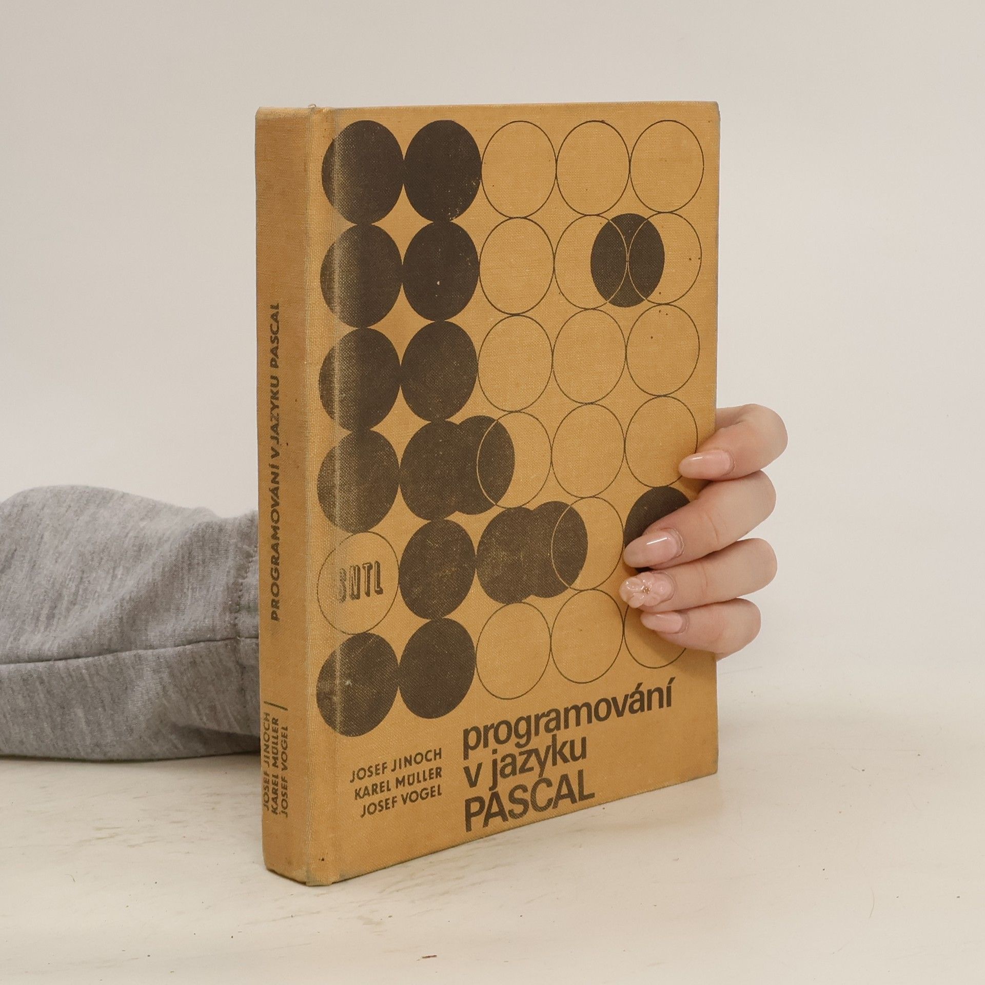 Karel Müller Programování v jazyku Pascal