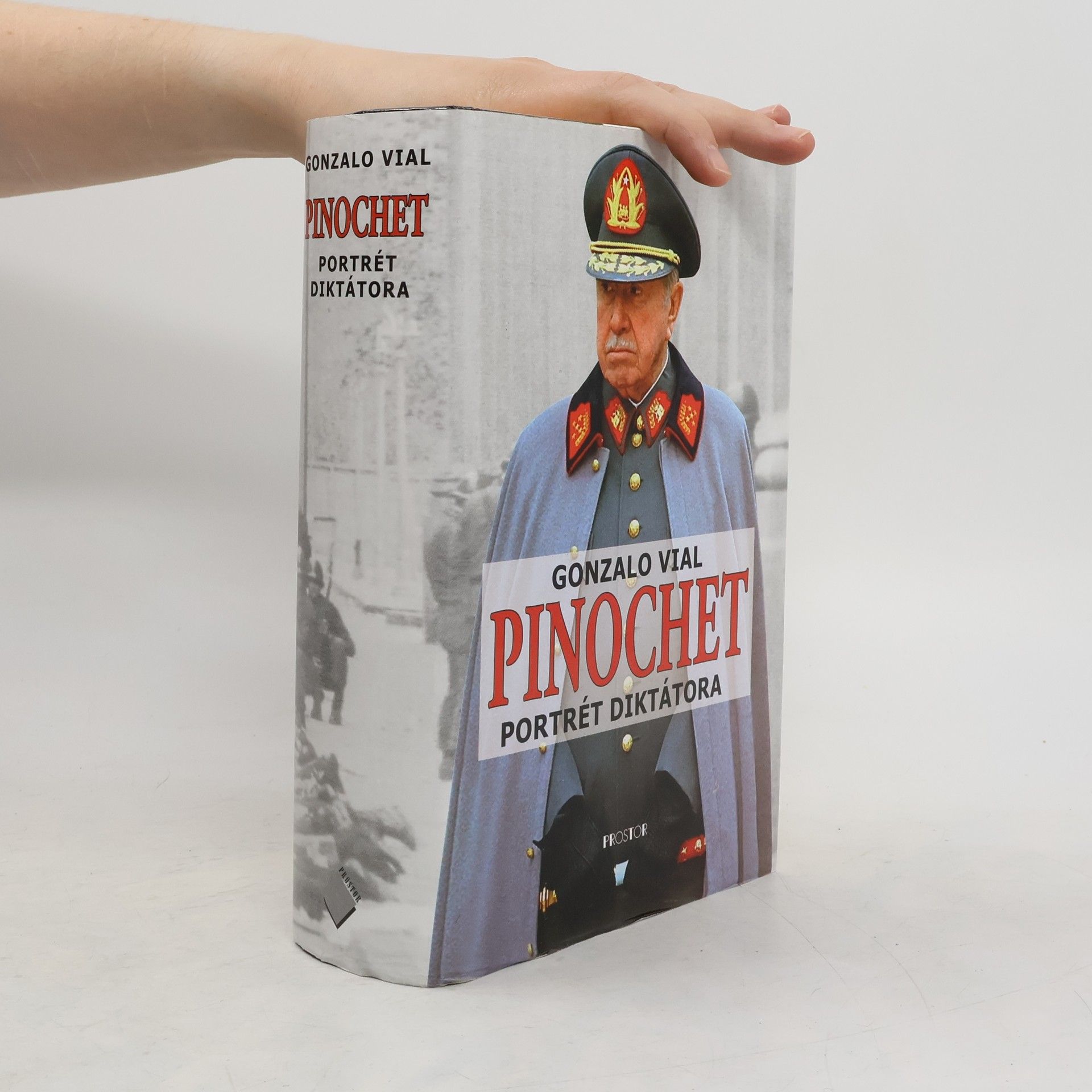 Gonzalo Vial Correa Pinochet. Portrét diktátora