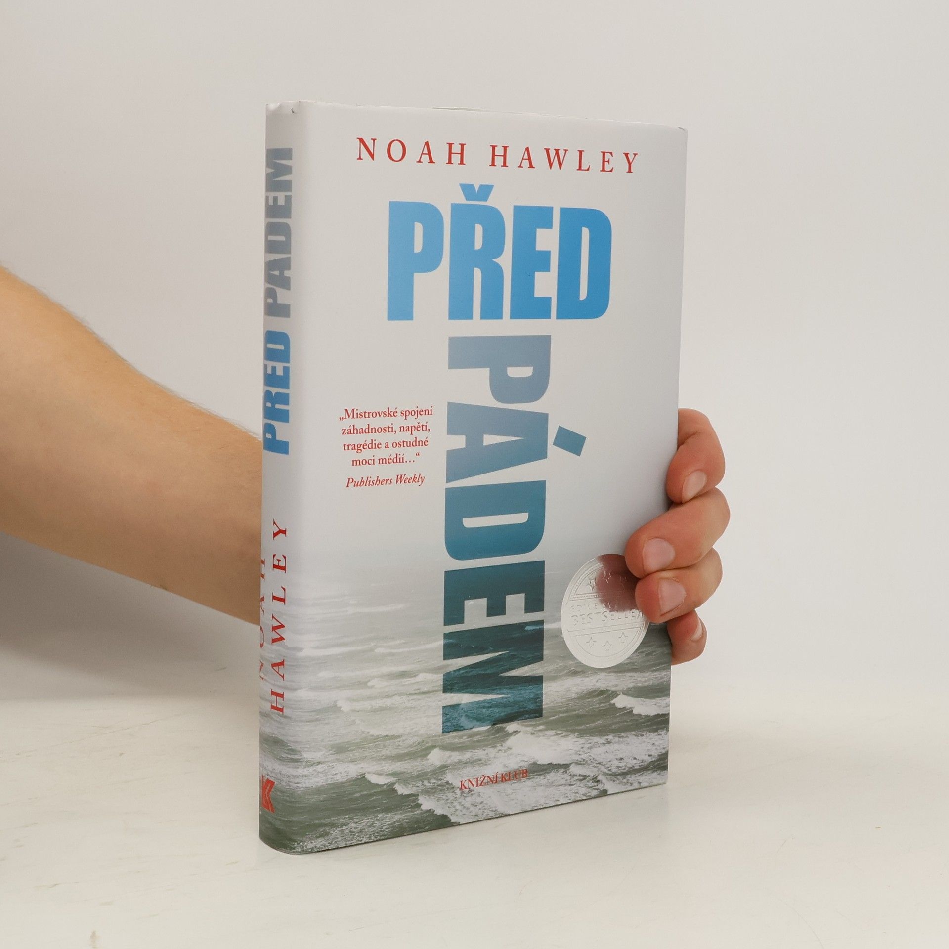 Noah Hawley Před pádem