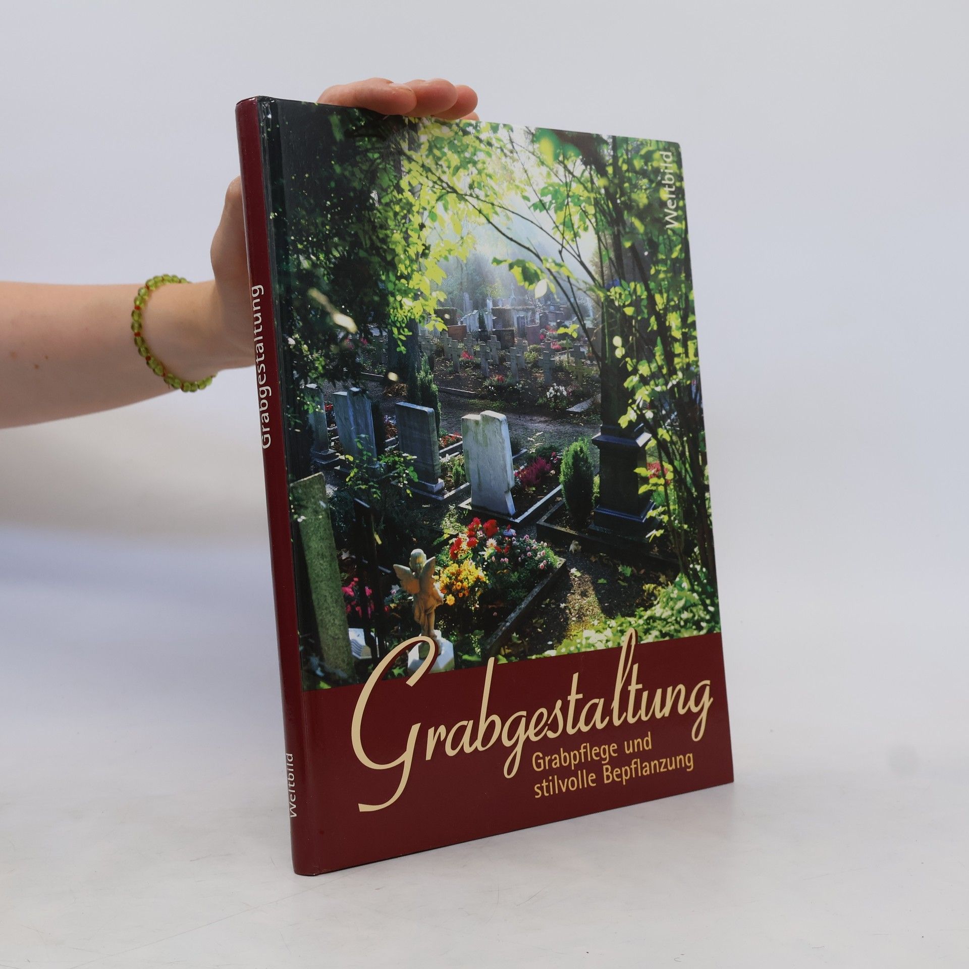 Christine James Grabgestaltung