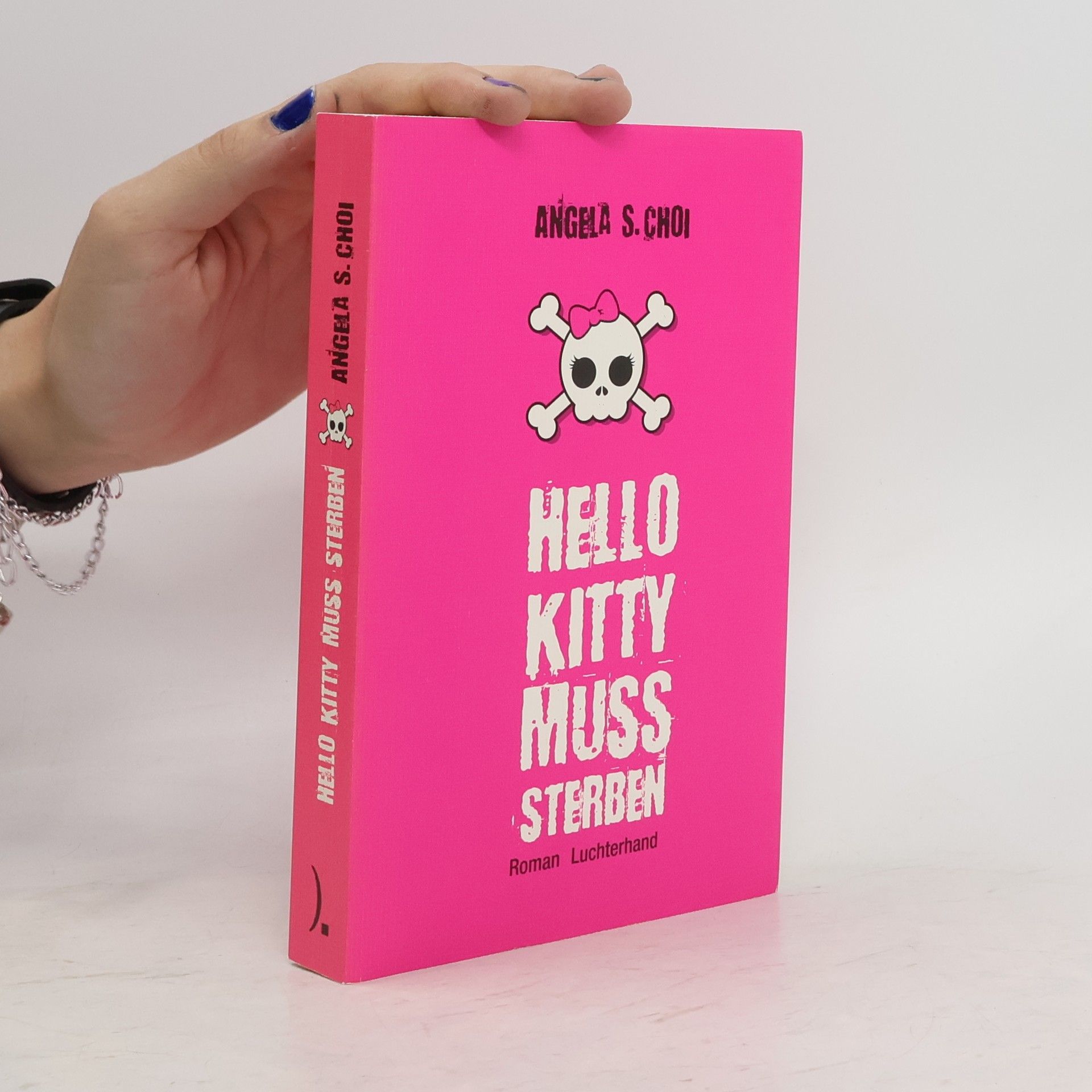 Angela S. Choi Hello Kitty muss sterben