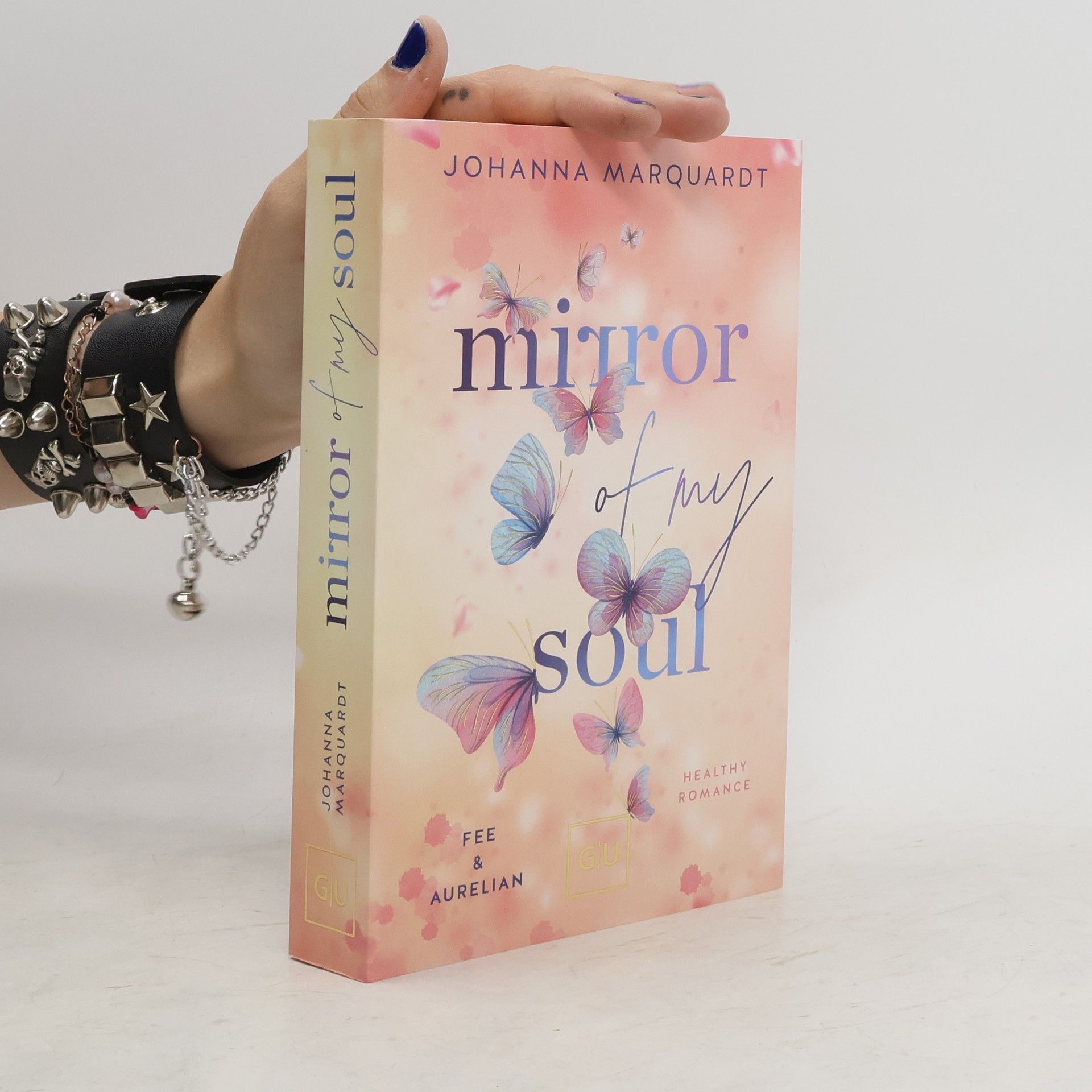 Johanna Emelie Marquardt Mirror Of My Soul. Fee & Aurelian