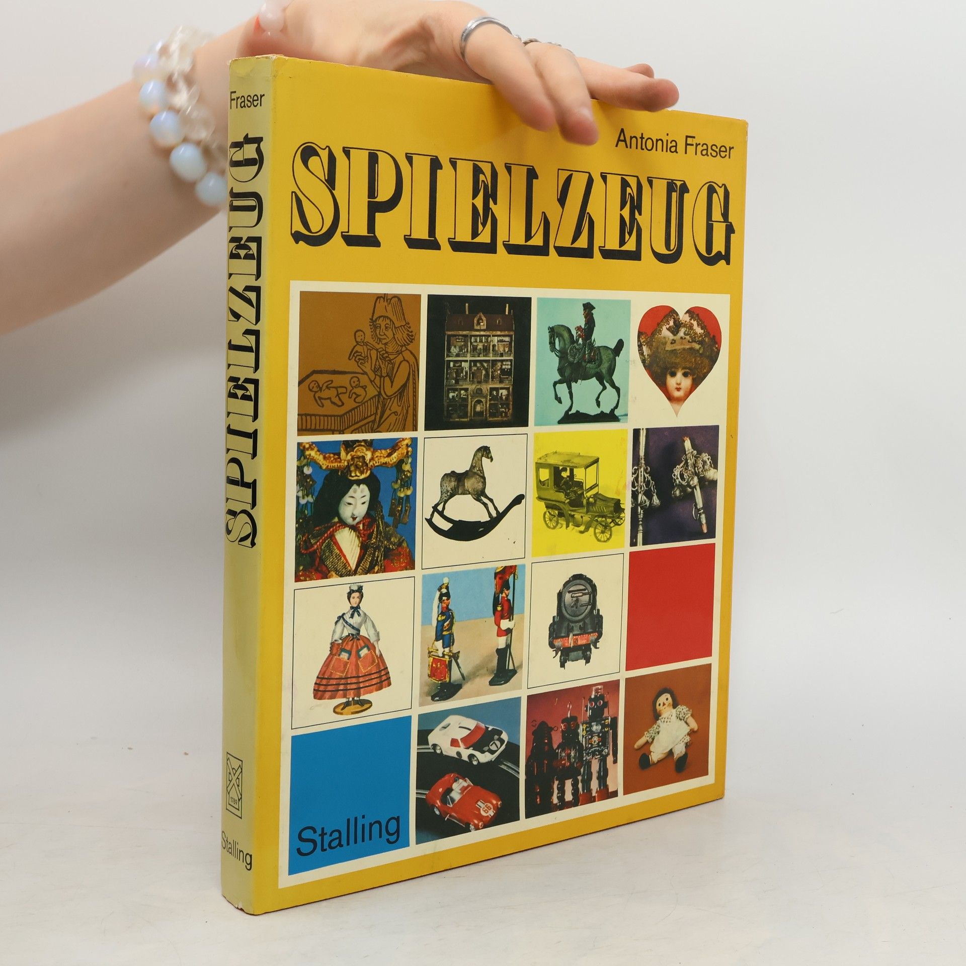 Antonia Fraser Spielzeug