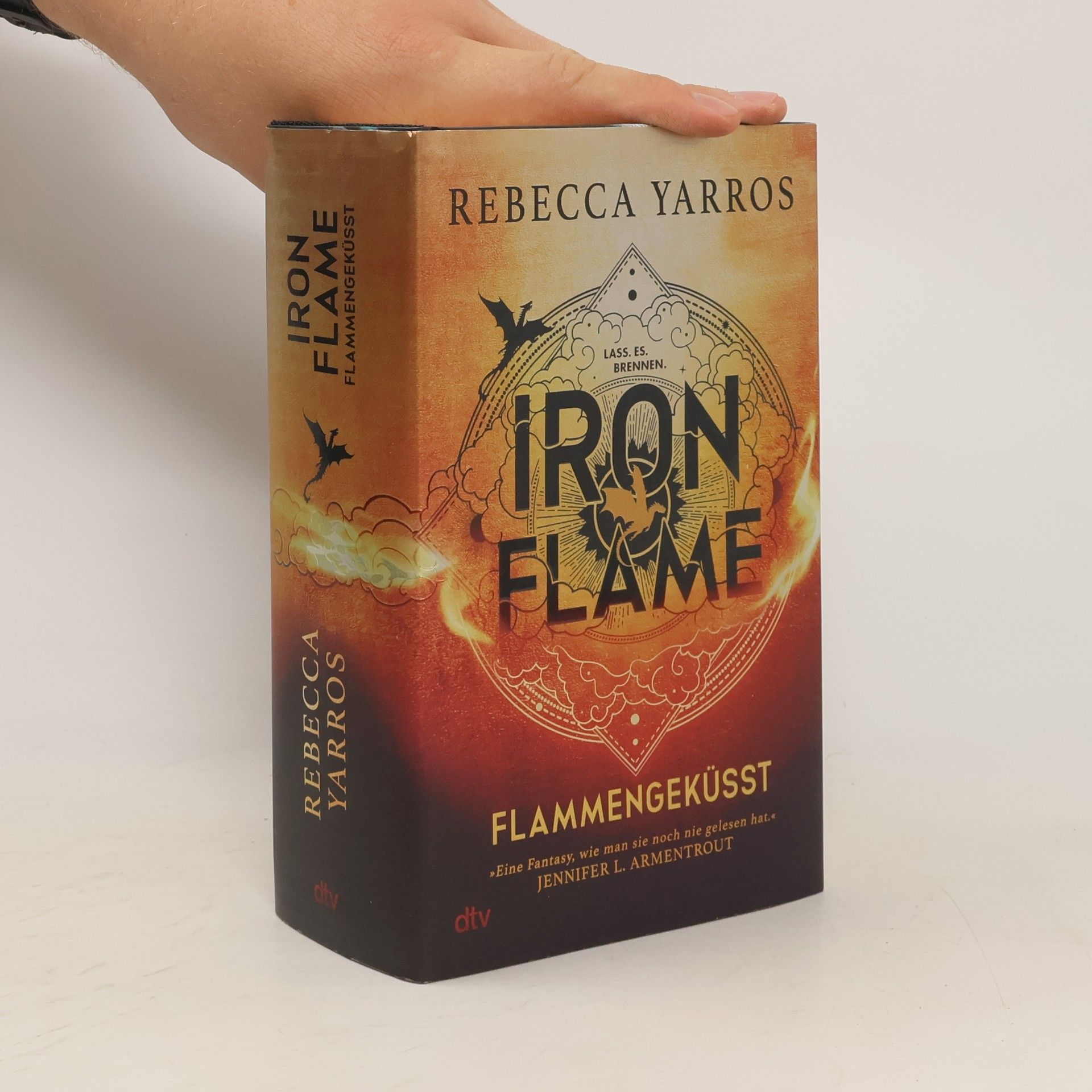 Rebecca Yarros Iron Flame