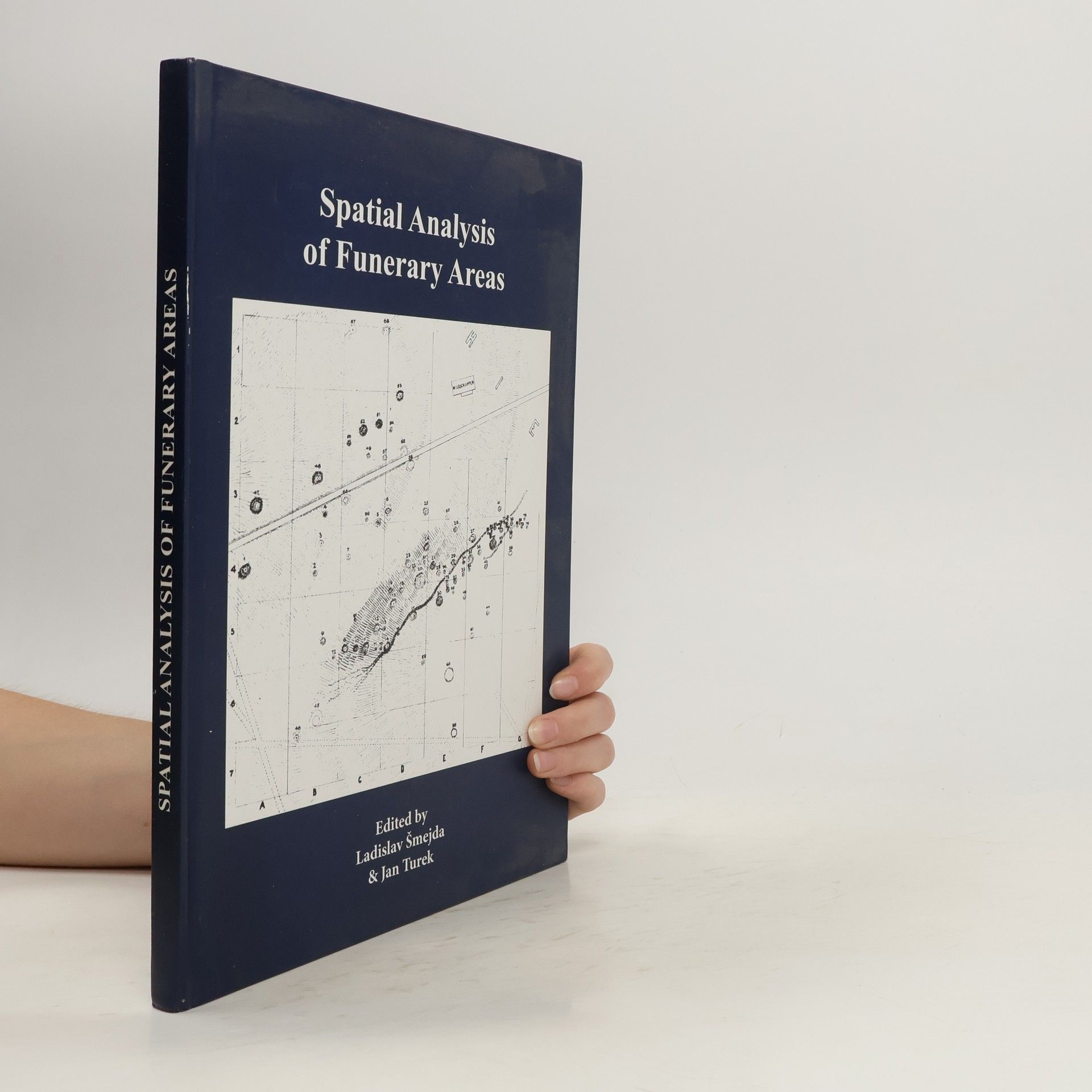 Spatial analysis of funerary areas