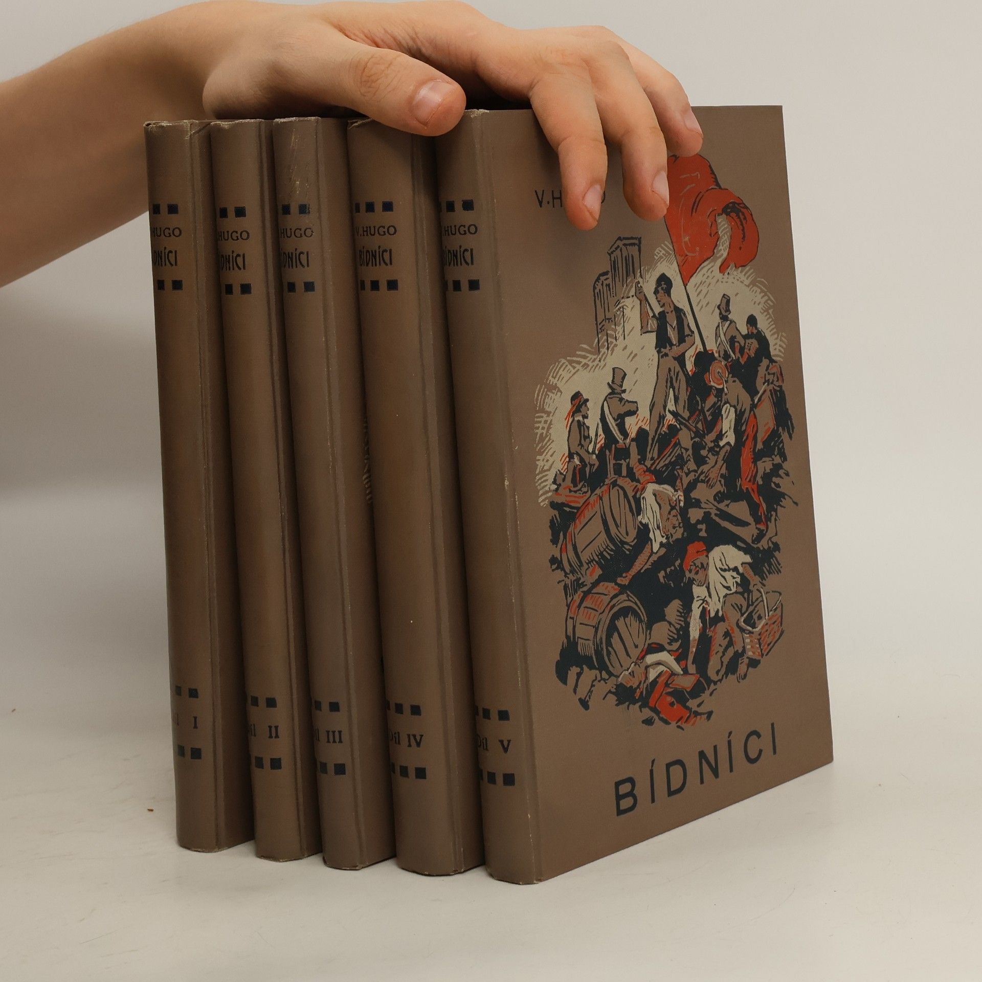 Victor Hugo Bídníci I.-V. díl