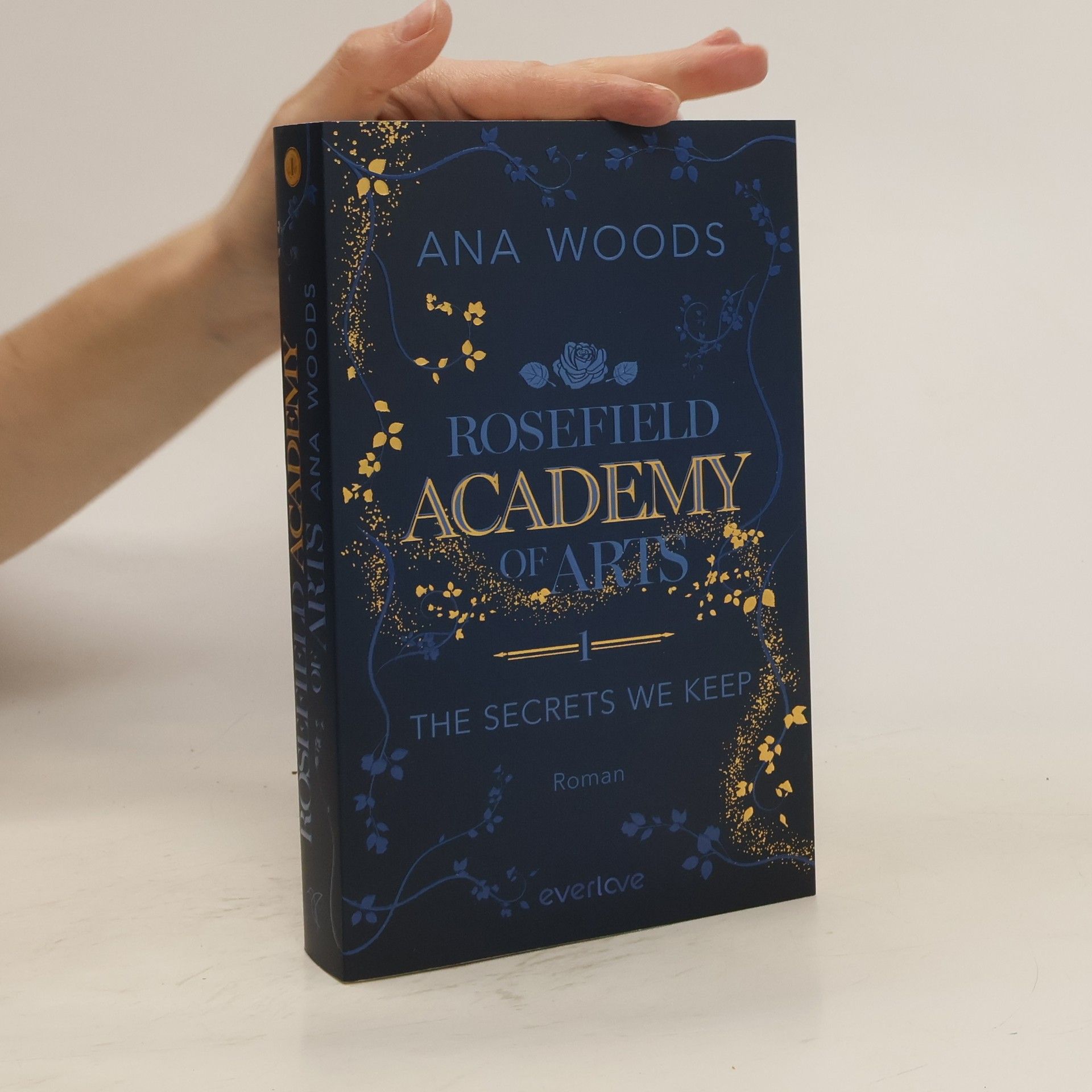 Ana Woods The secrets we keep