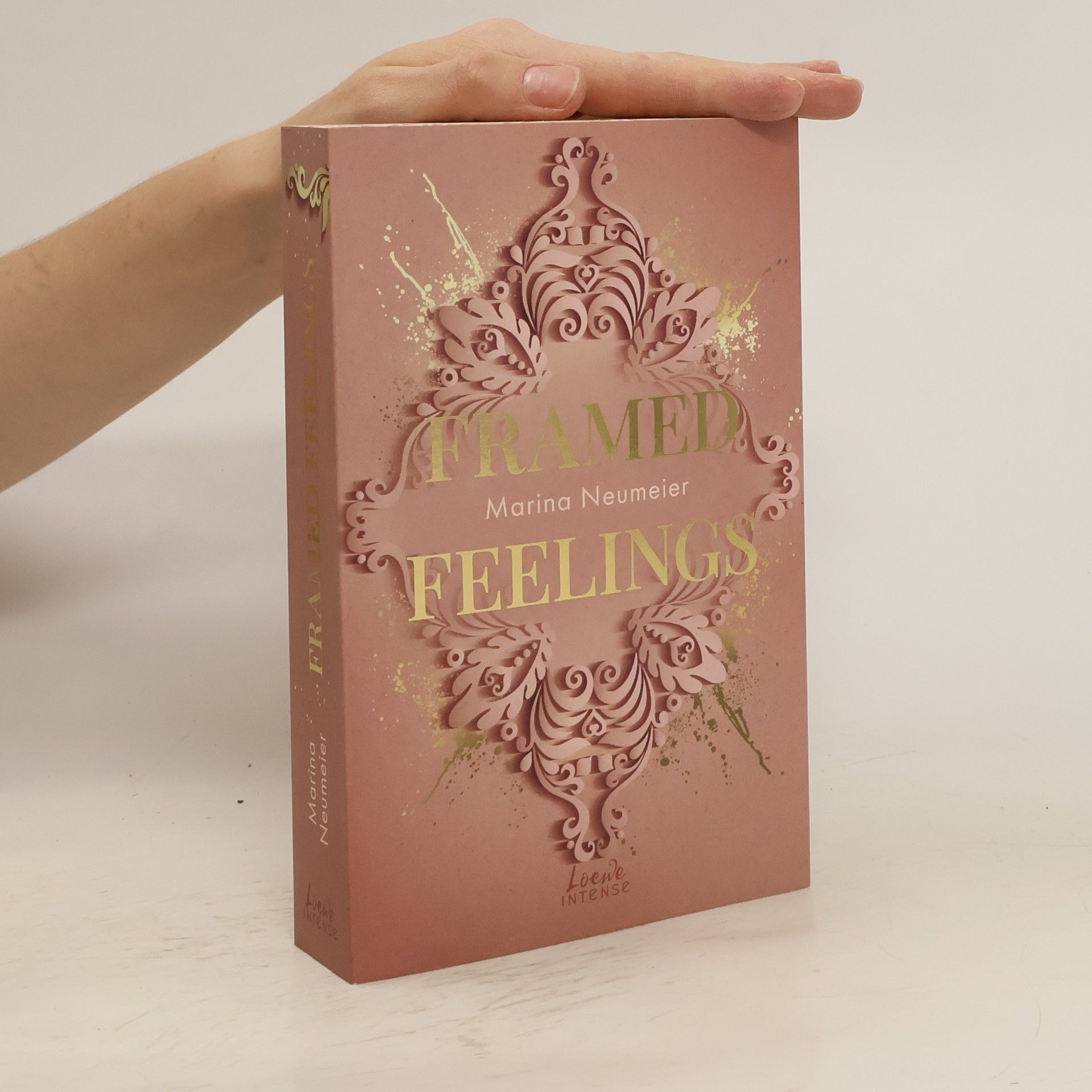 Marina Neumeier Framed Feelings / Golden Hearts Bd.1