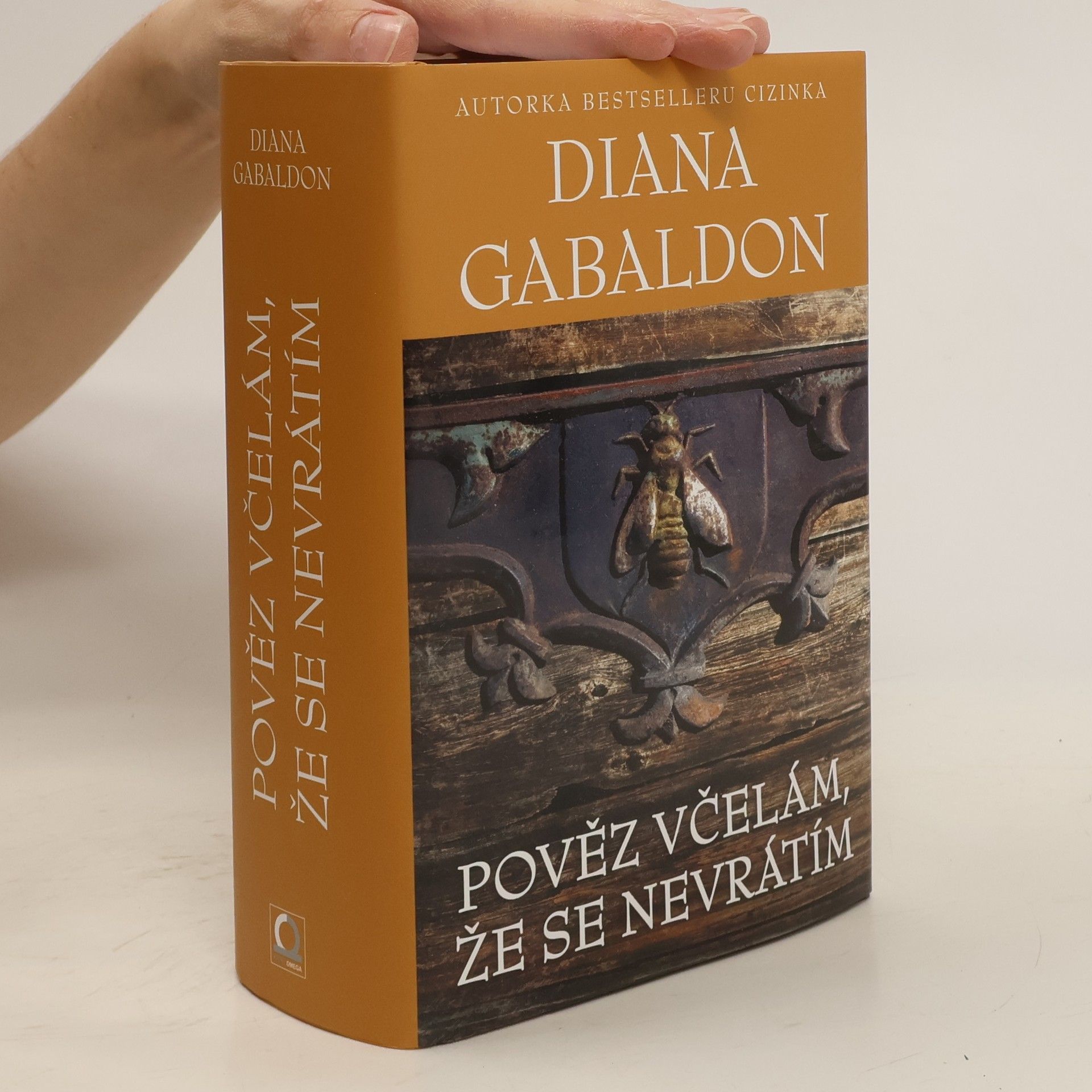 Diana Gabaldon Pověz včelám, že se nevrátím