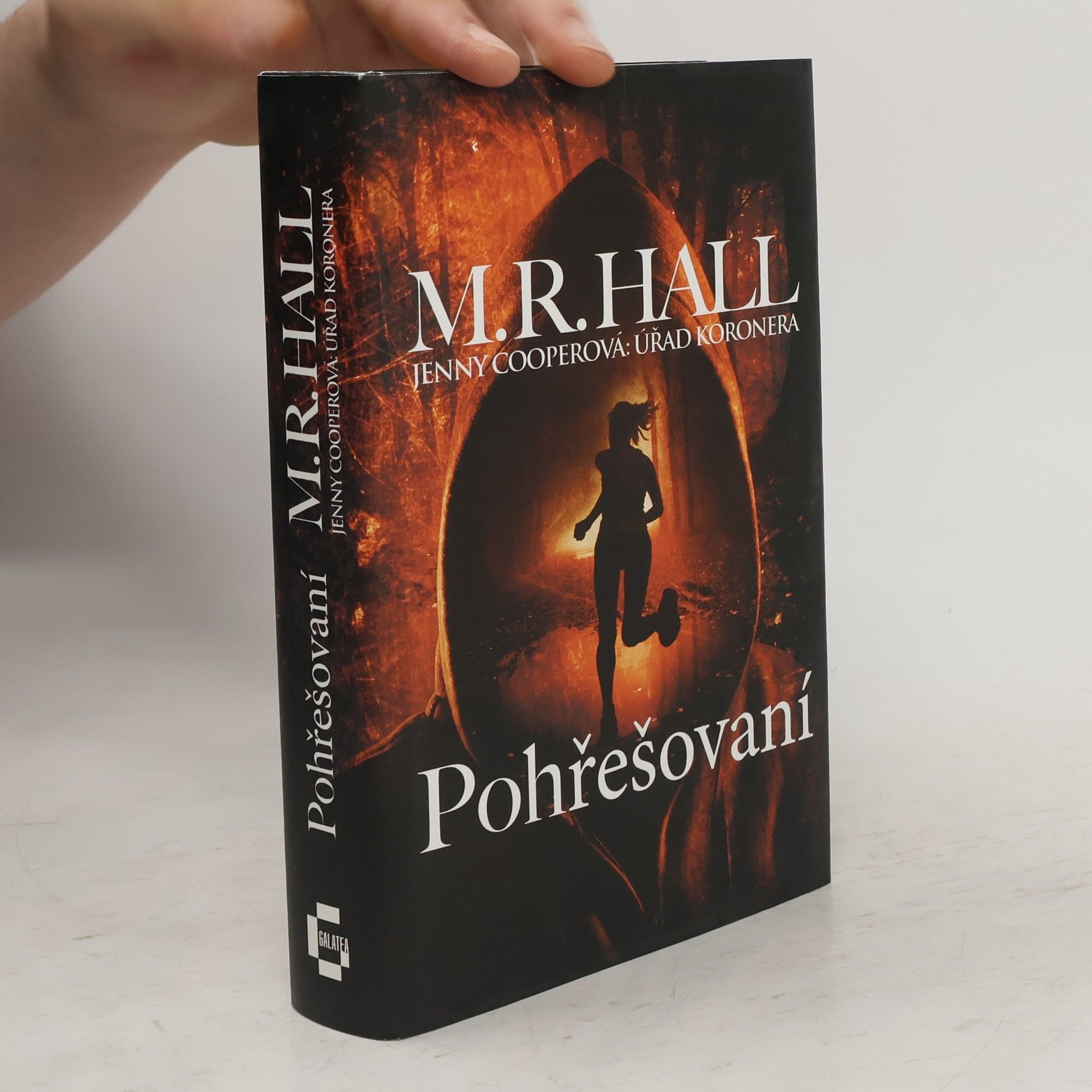 M. R. Hall Pohřešovaní : Jenny Cooperová: úřad koronera