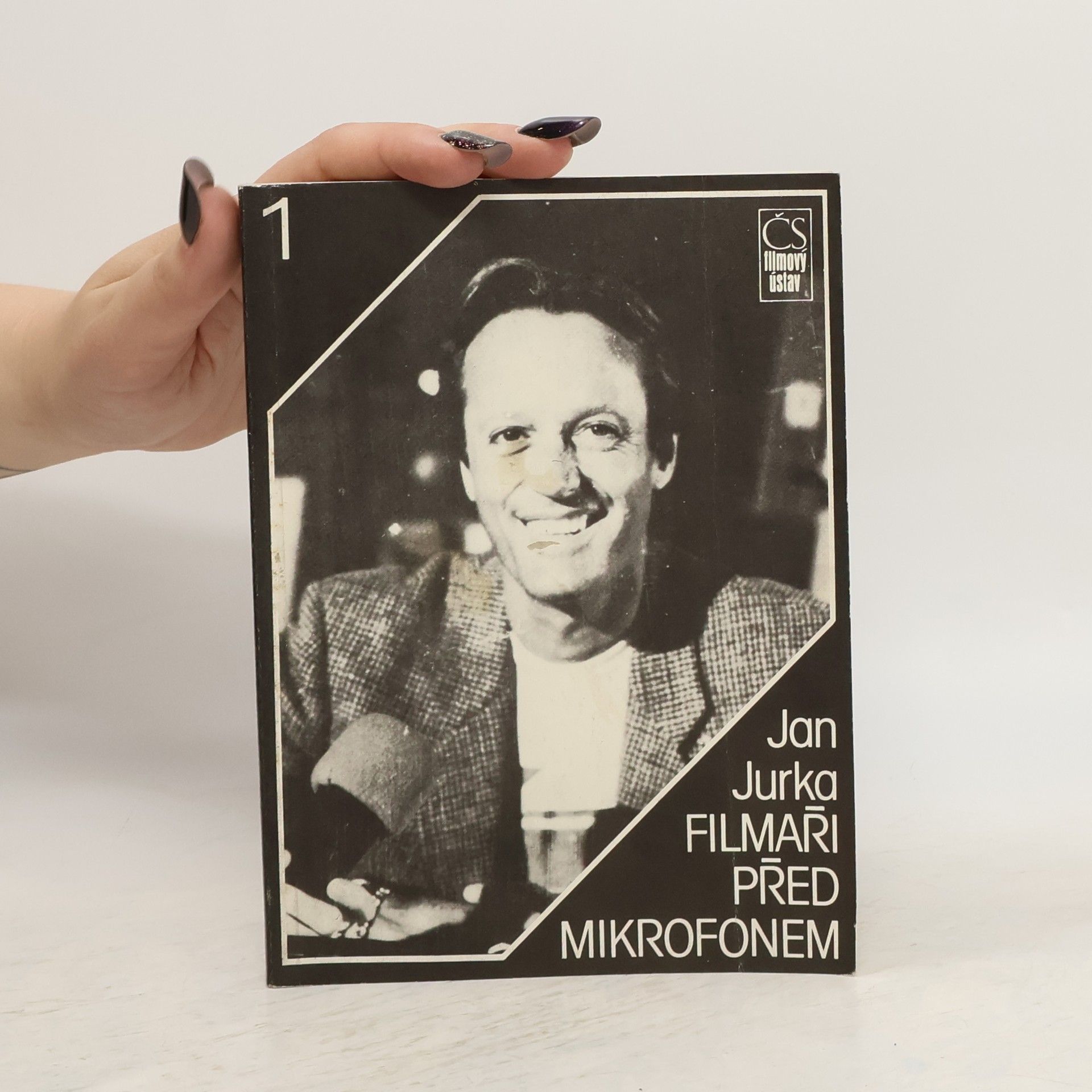 Jan Jurka Filmaři před mikrofonem. 1