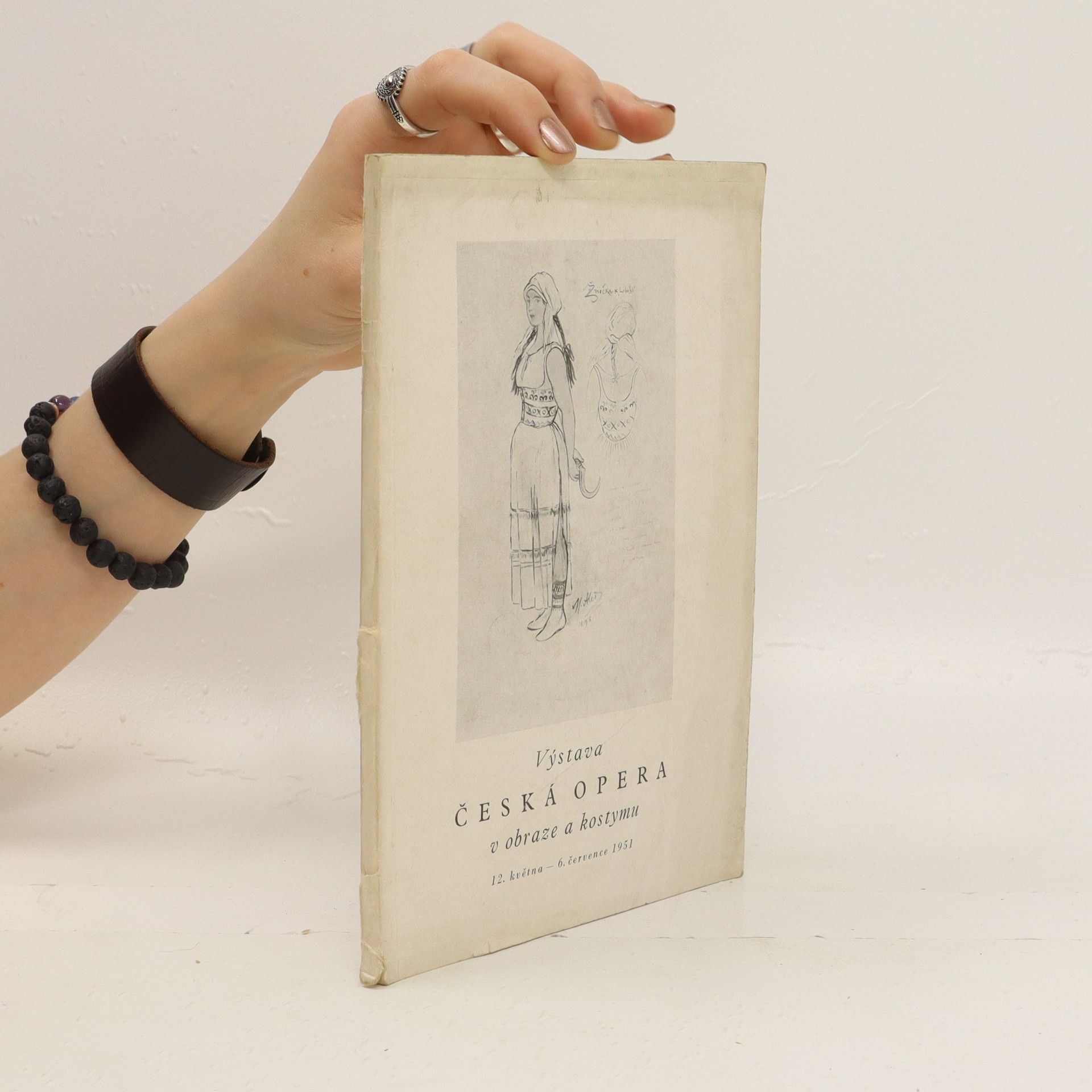 Vojtěch Pavlásek Výstava Česká opera v obraze a kostýmu. 12. května - 6. července 1951.