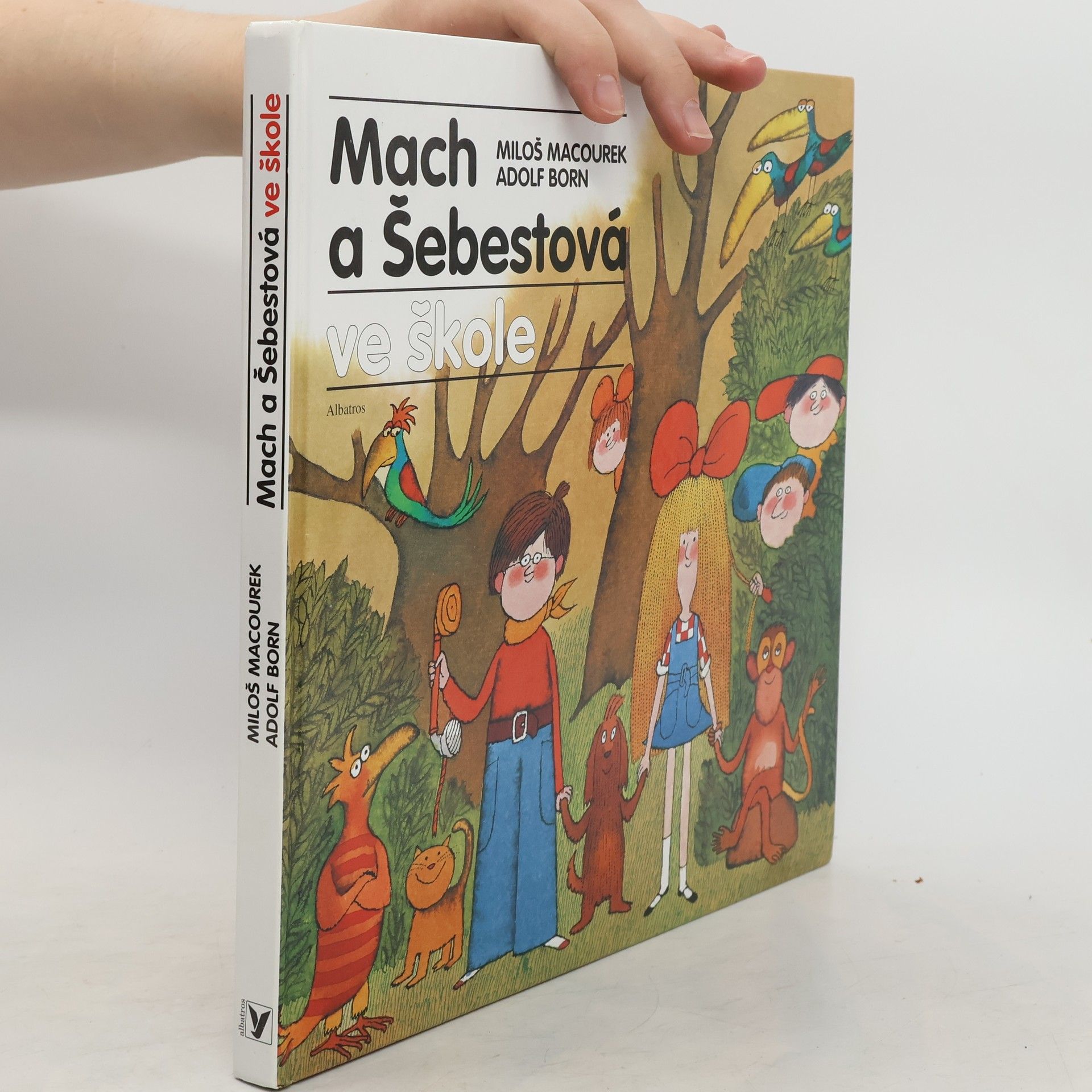 Miloš Macourek Mach a Šebestová ve škole