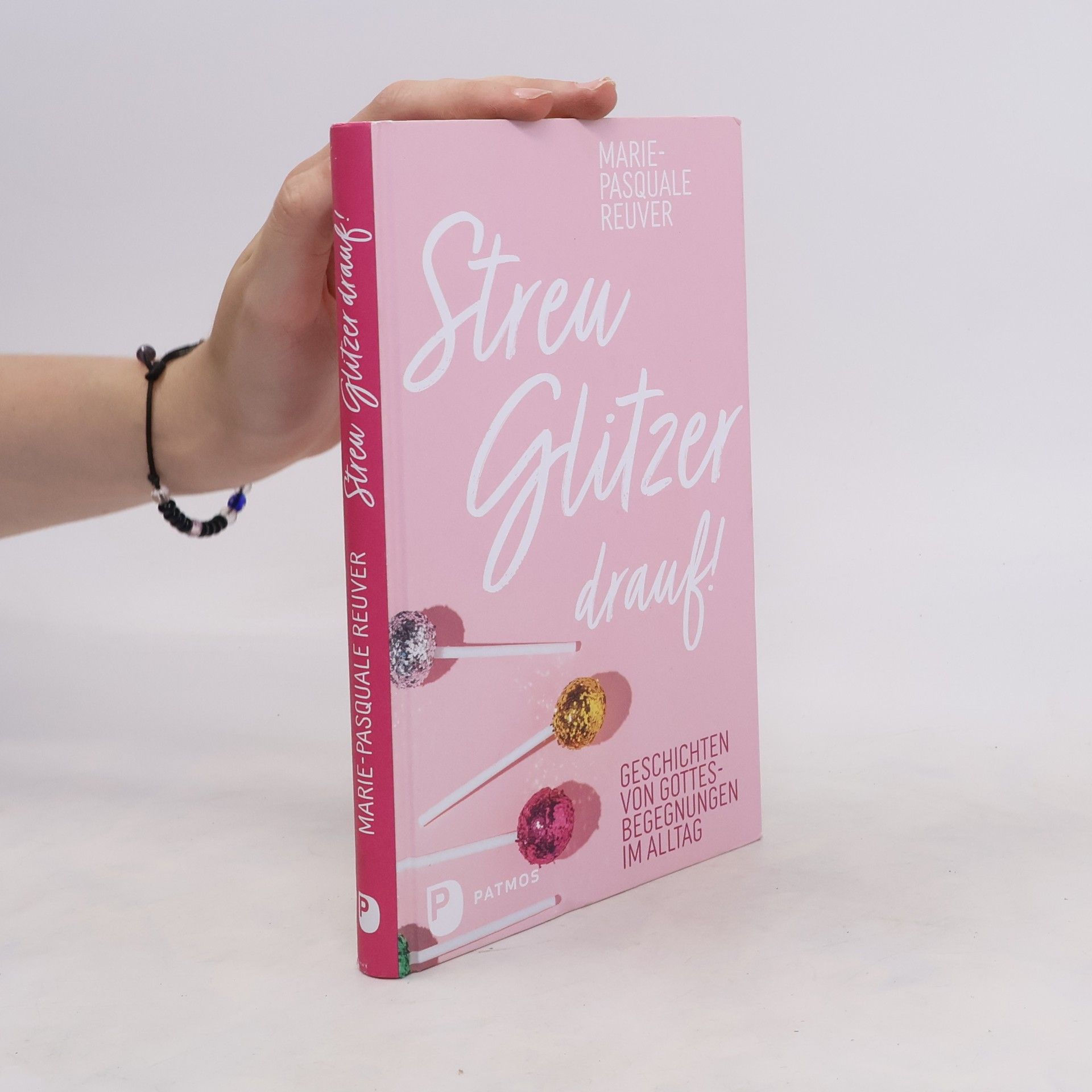 Marie-Pasquale Reuver Streu Glitzer drauf!