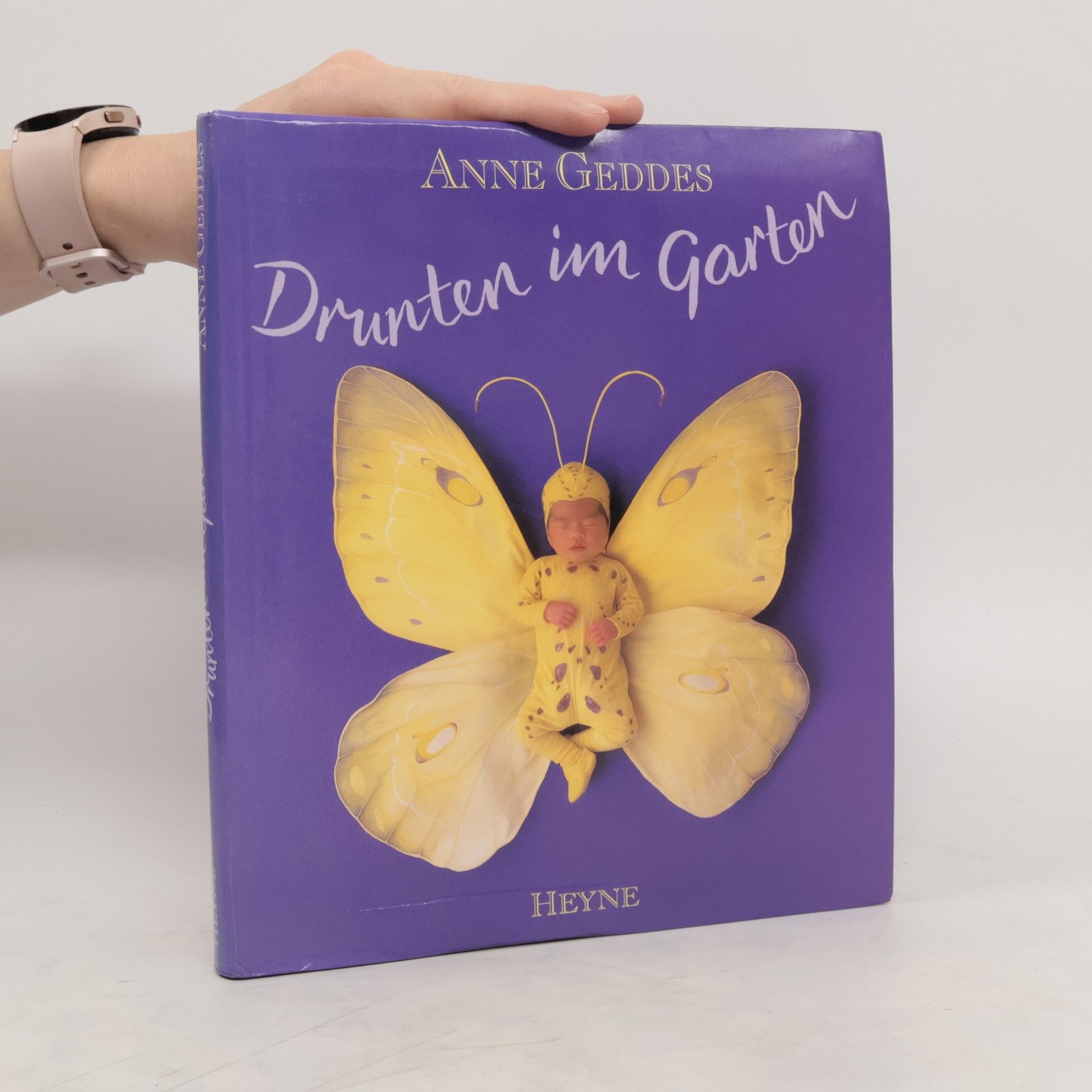 Anne Geddes Drunten im Garten