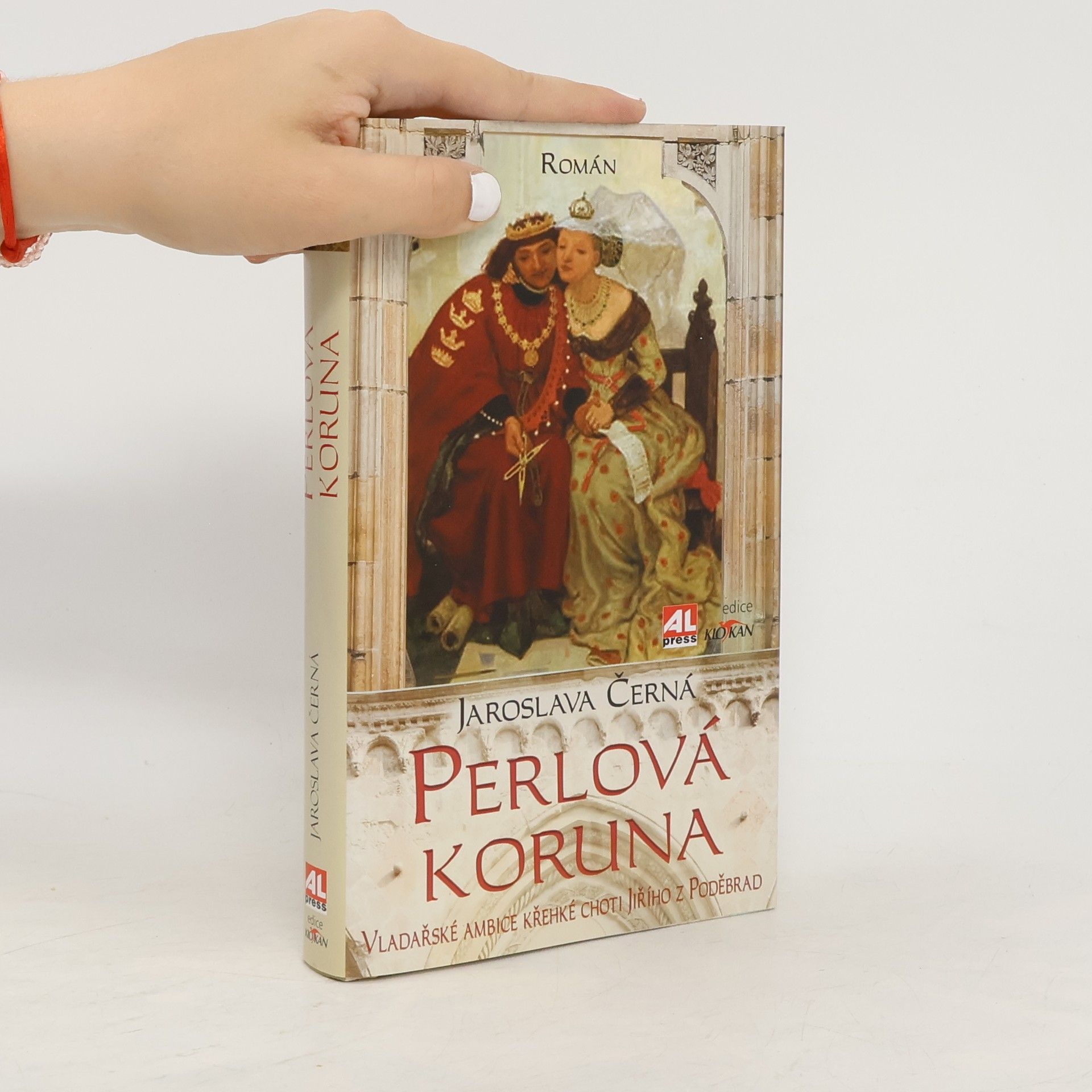 Jaroslava Černá Perlová koruna