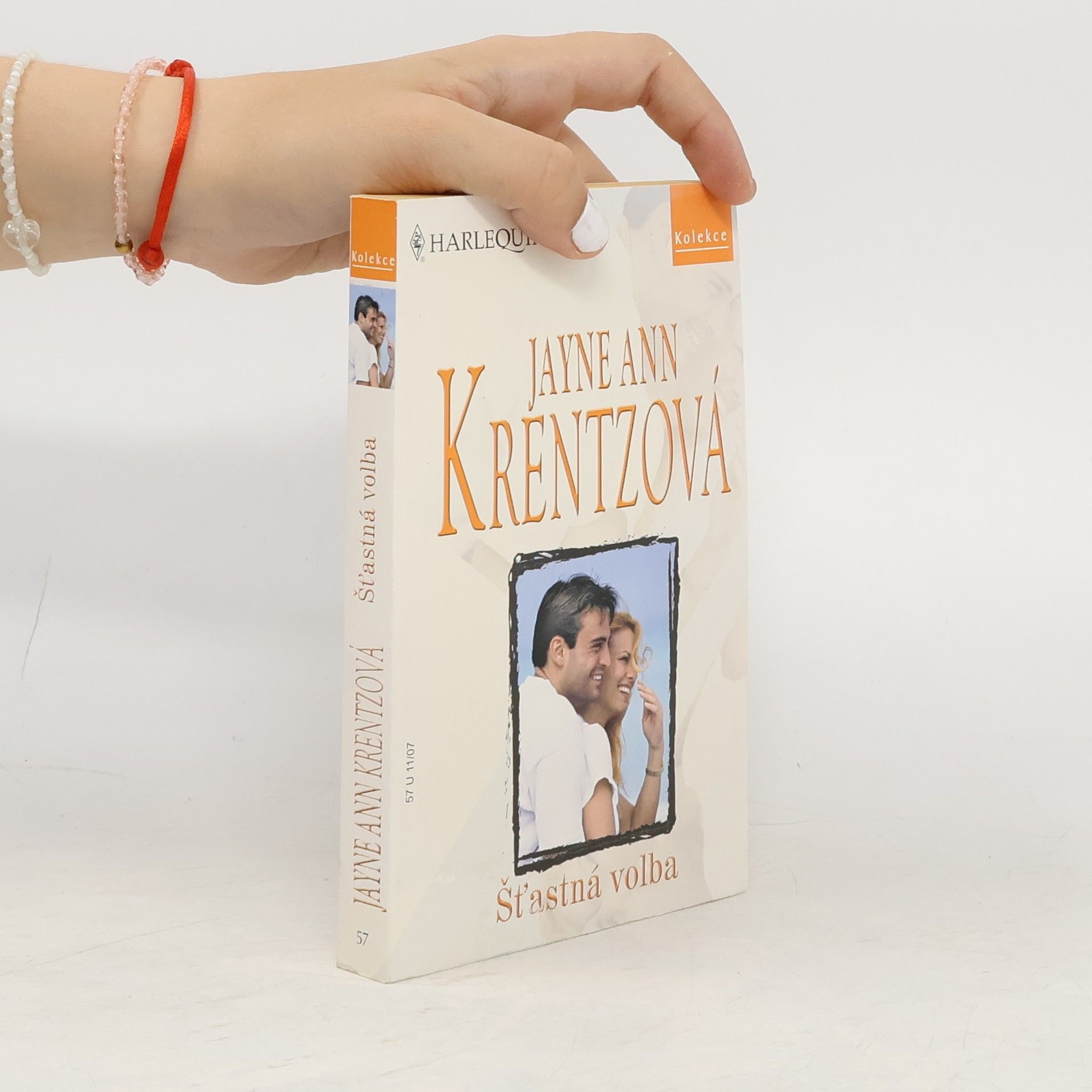 Julia James Přepychem spoutaná. Londýnské útěky