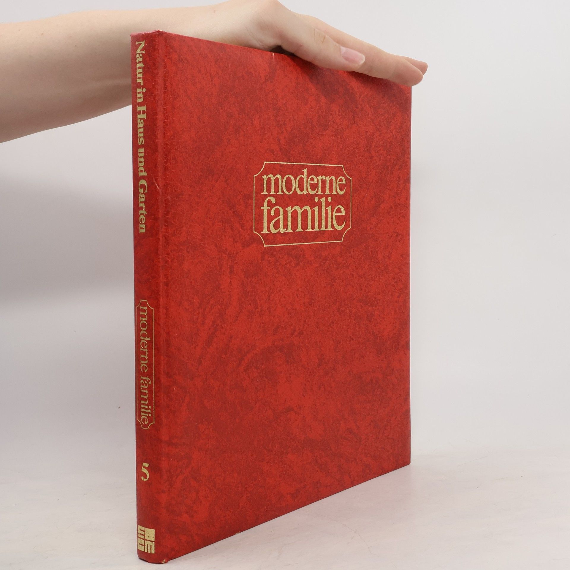 AA.VV. Moderne familie 5