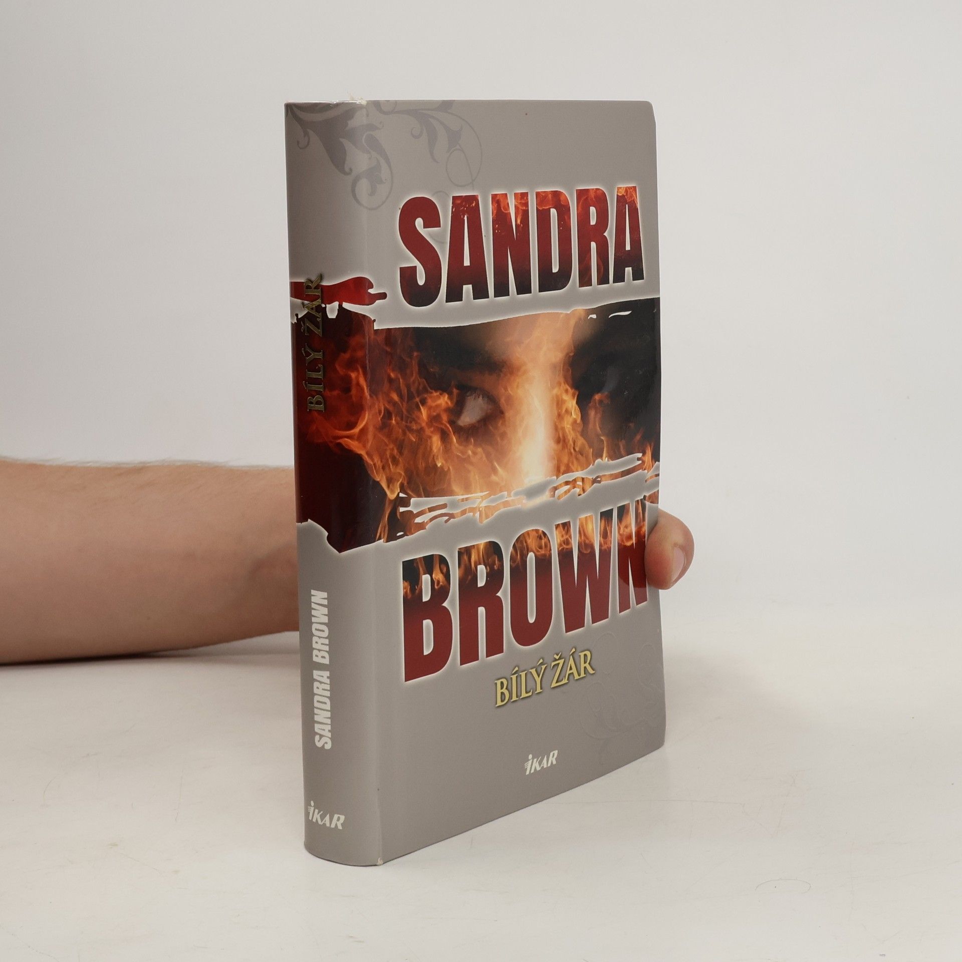 Sandra Brown Bílý žár
