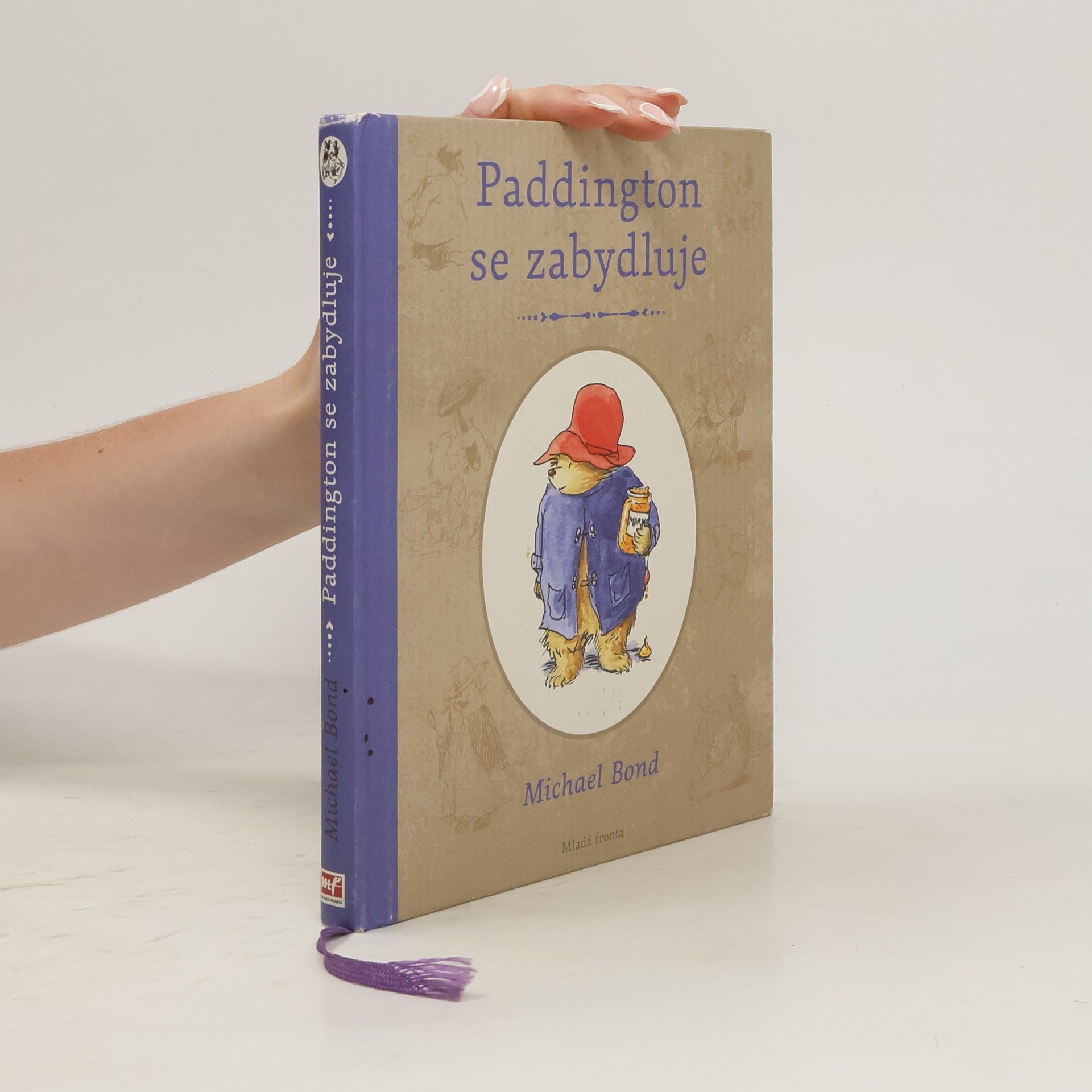 Michael Bond Paddington se zabydluje