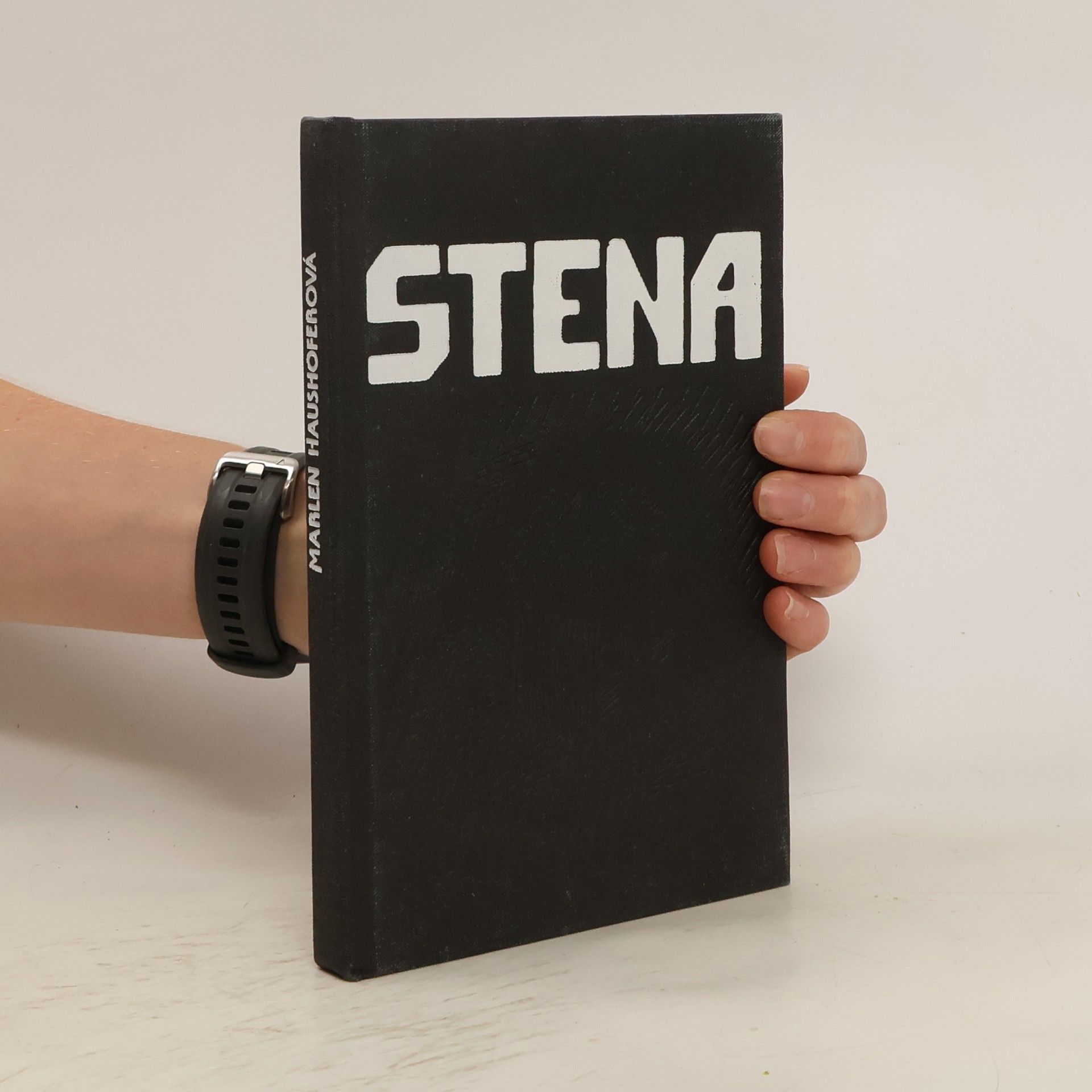 Marlen Haushofer Stena