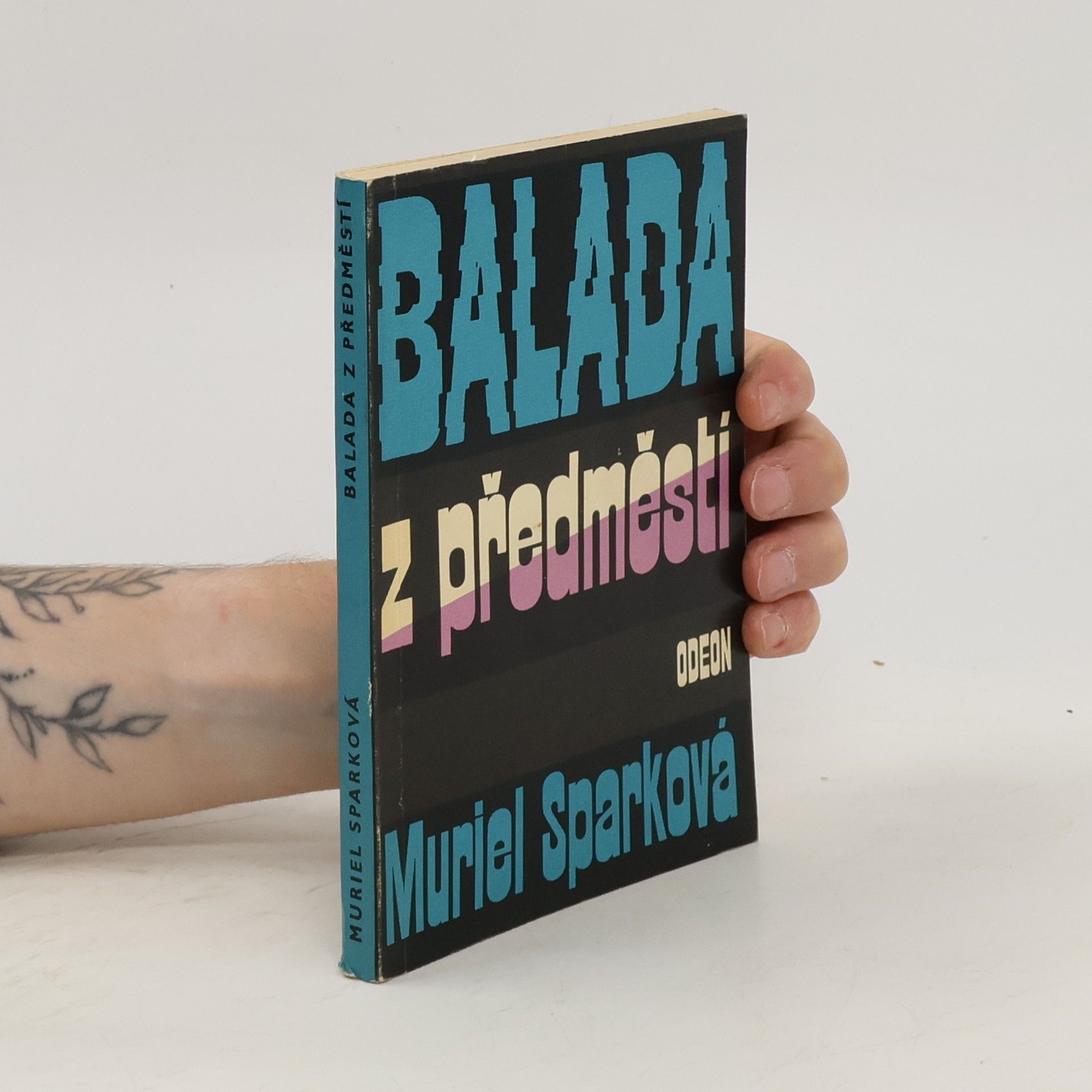 Muriel Spark Balada z předměstí