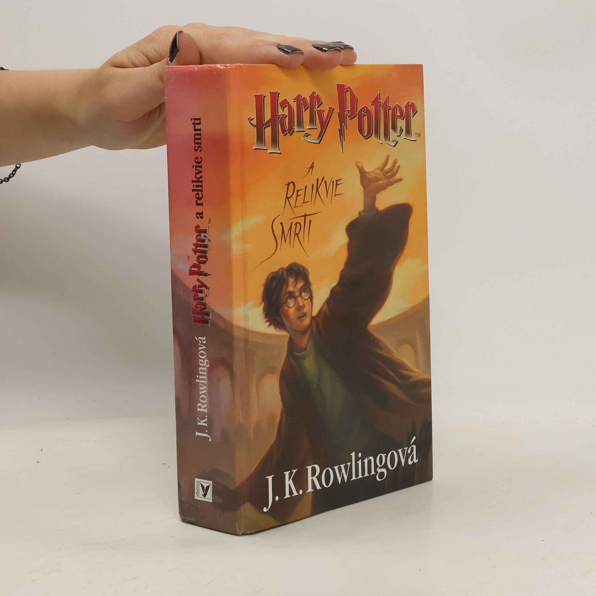 Joanne K. Rowlingová Harry Potter a relikvie smrti