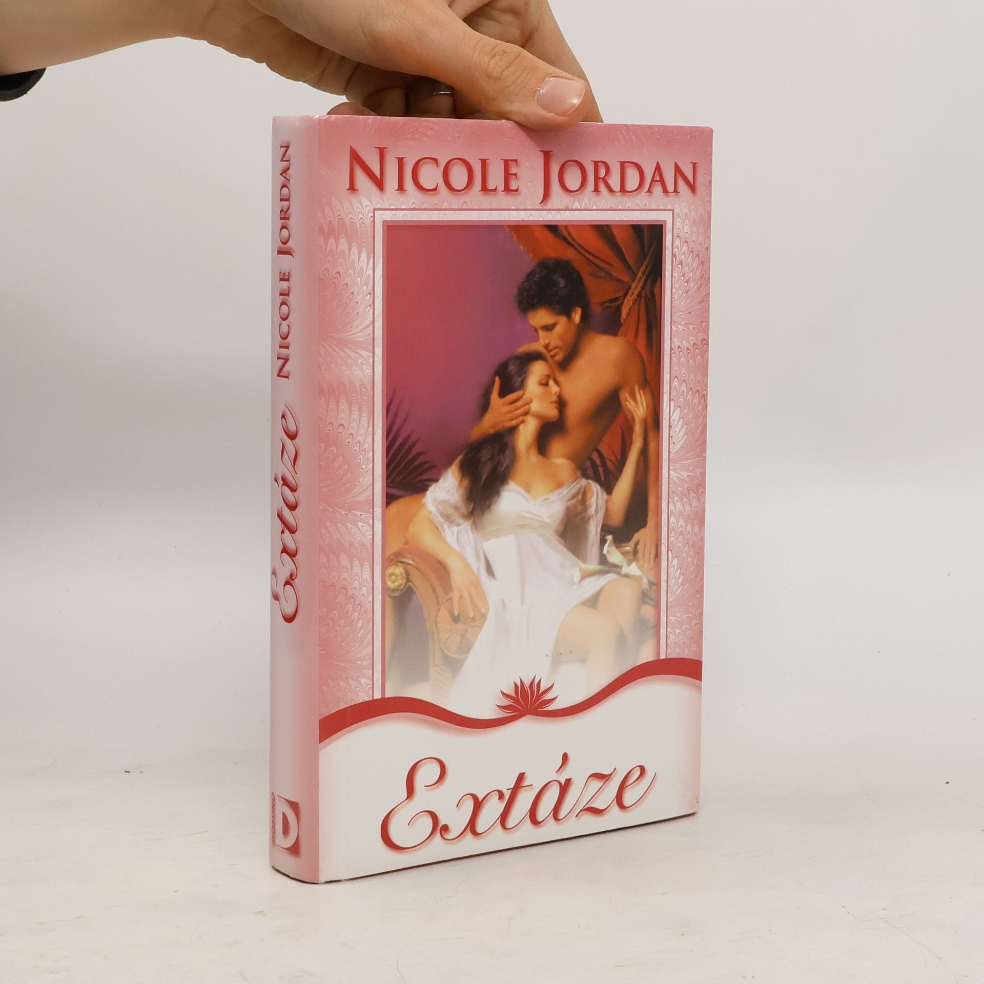 Nicole Jordan Extáze