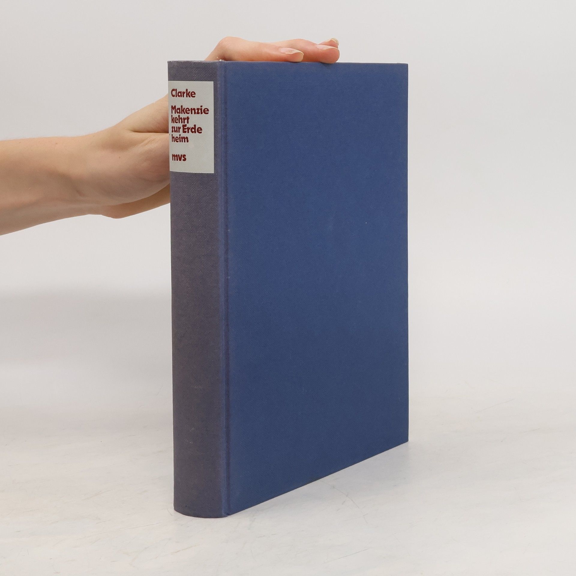 Arthur C. Clarke Makenzie kehrt zur Erde heim