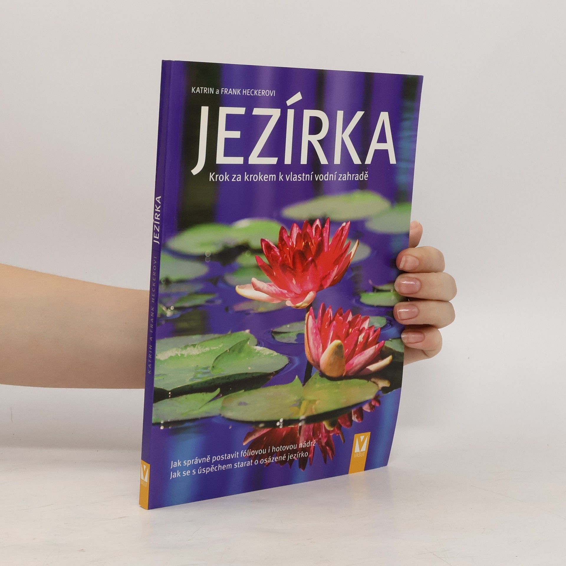 Katrin Hecker Jezírka