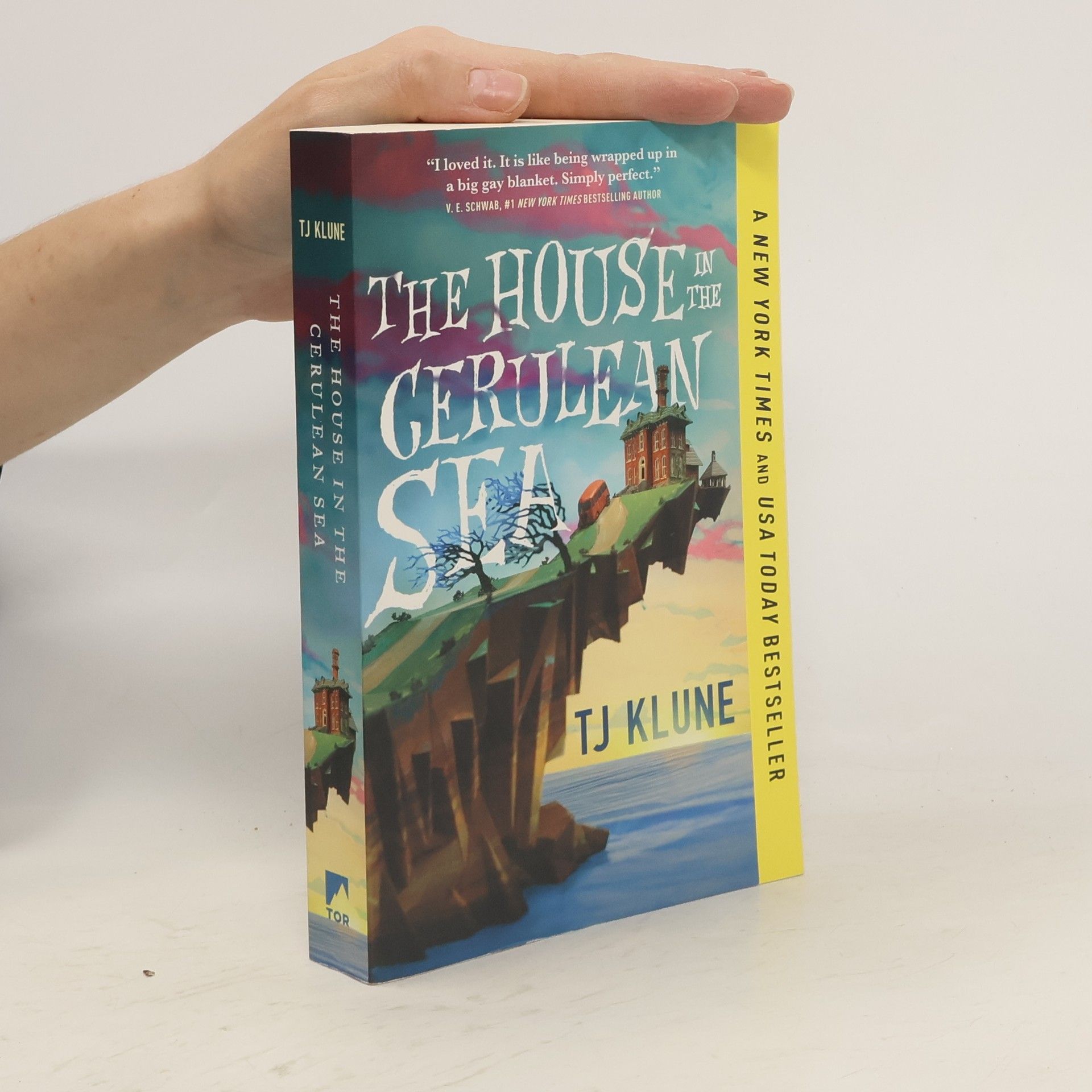 T.J. Klune The house in the cerulean sea