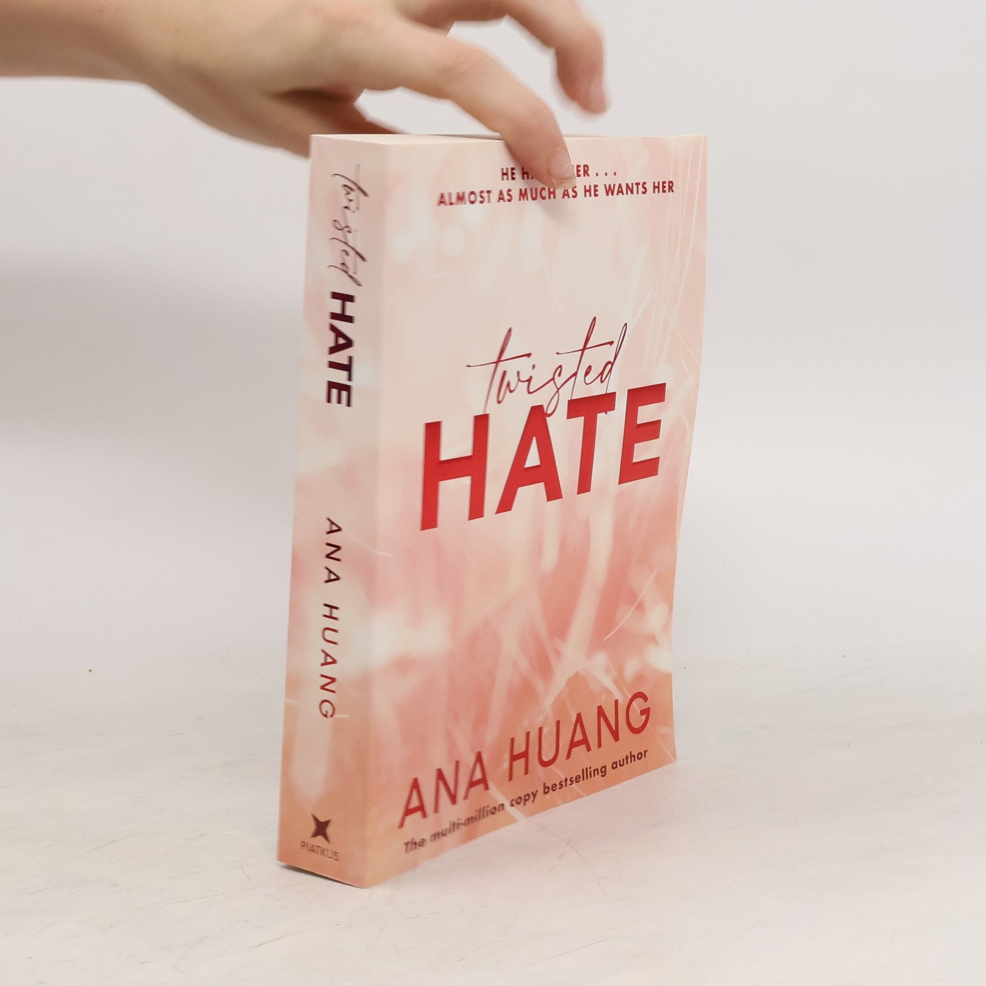 Ana Huang Twisted hate. Twisted book three