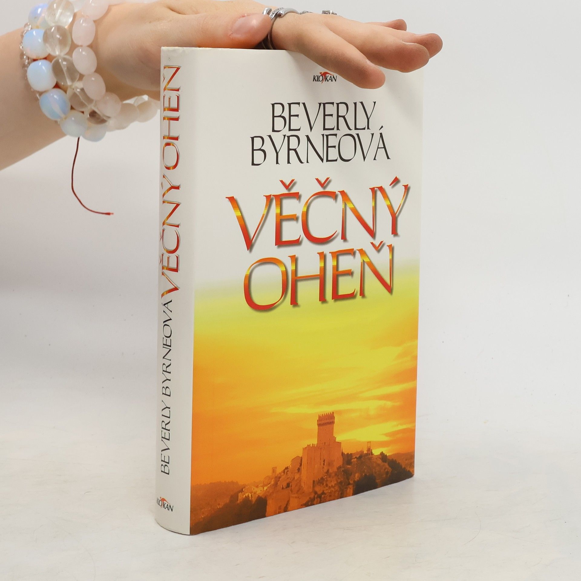 Beverly Byrne Věčný oheň